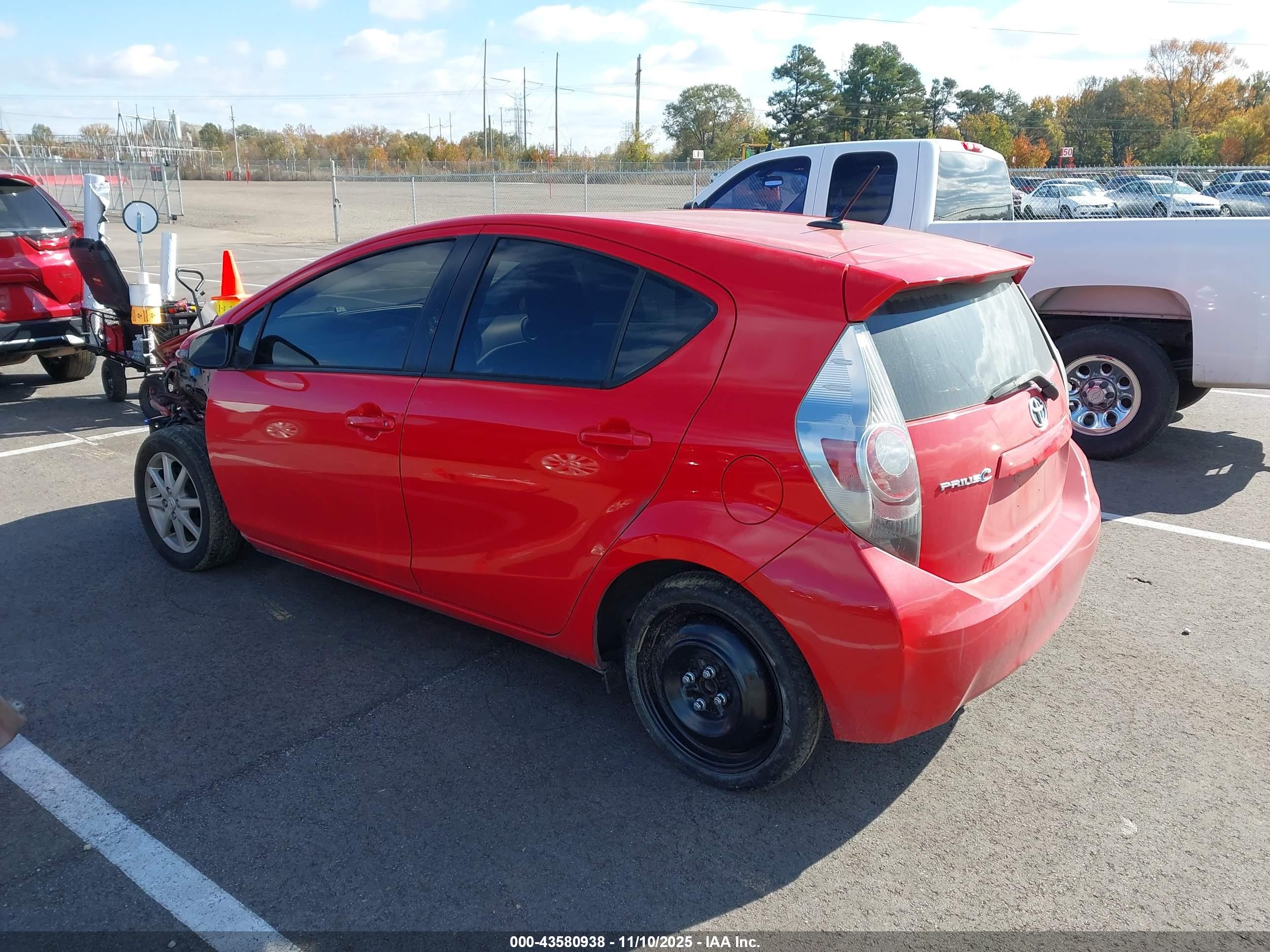 TOYOTA PRIUS image 3