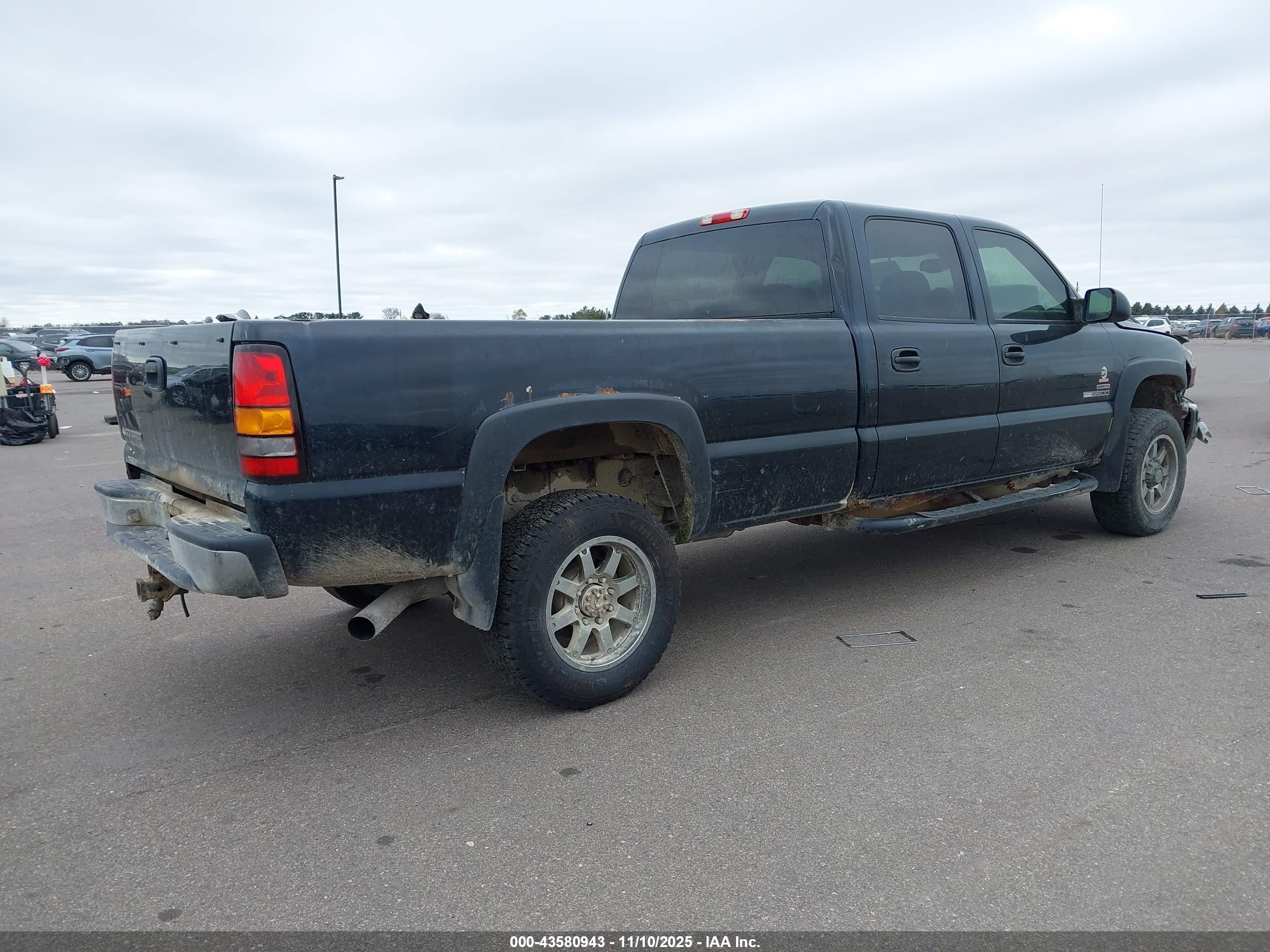 GMC SIERRA image 4