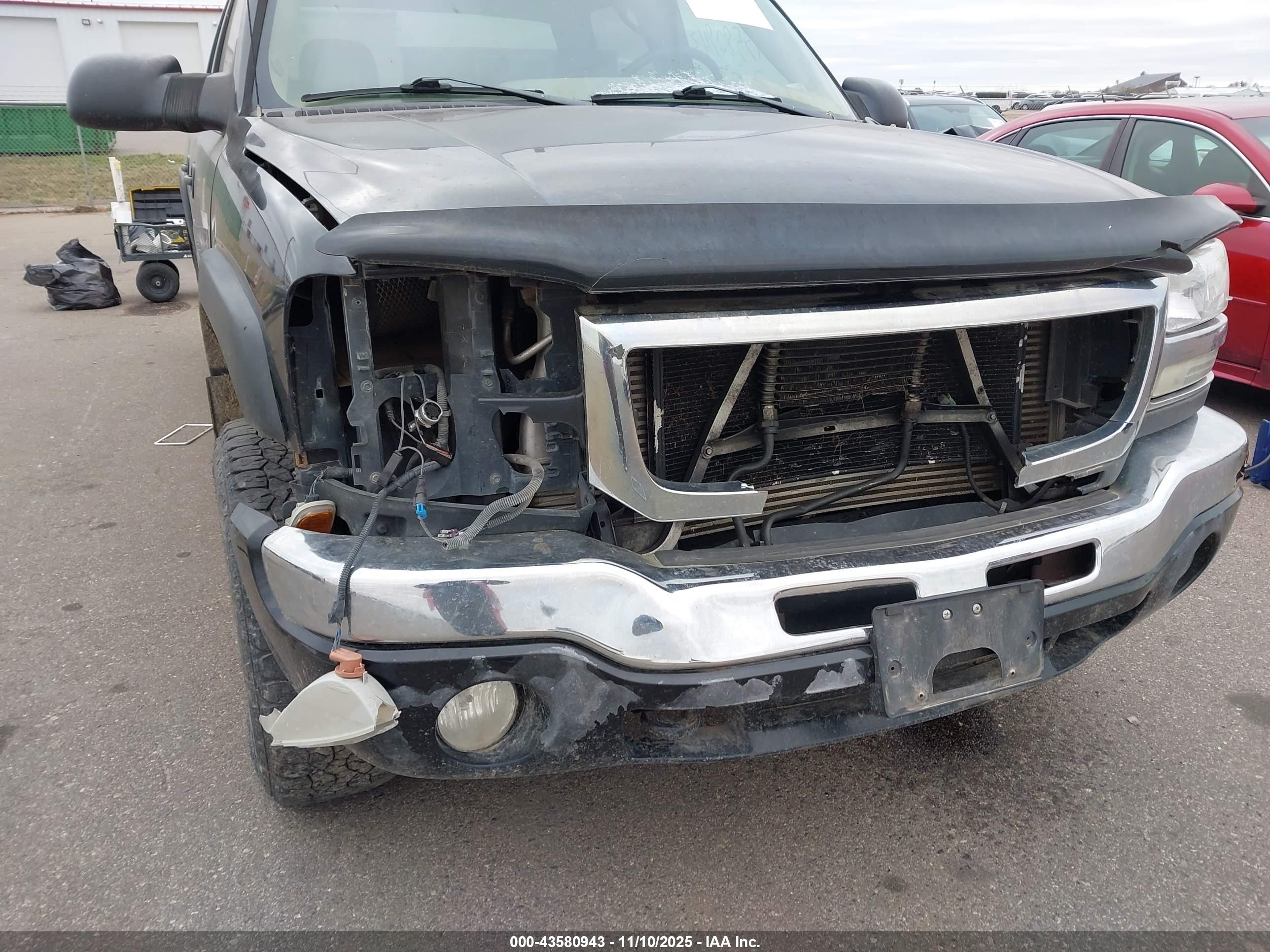 GMC SIERRA image 6