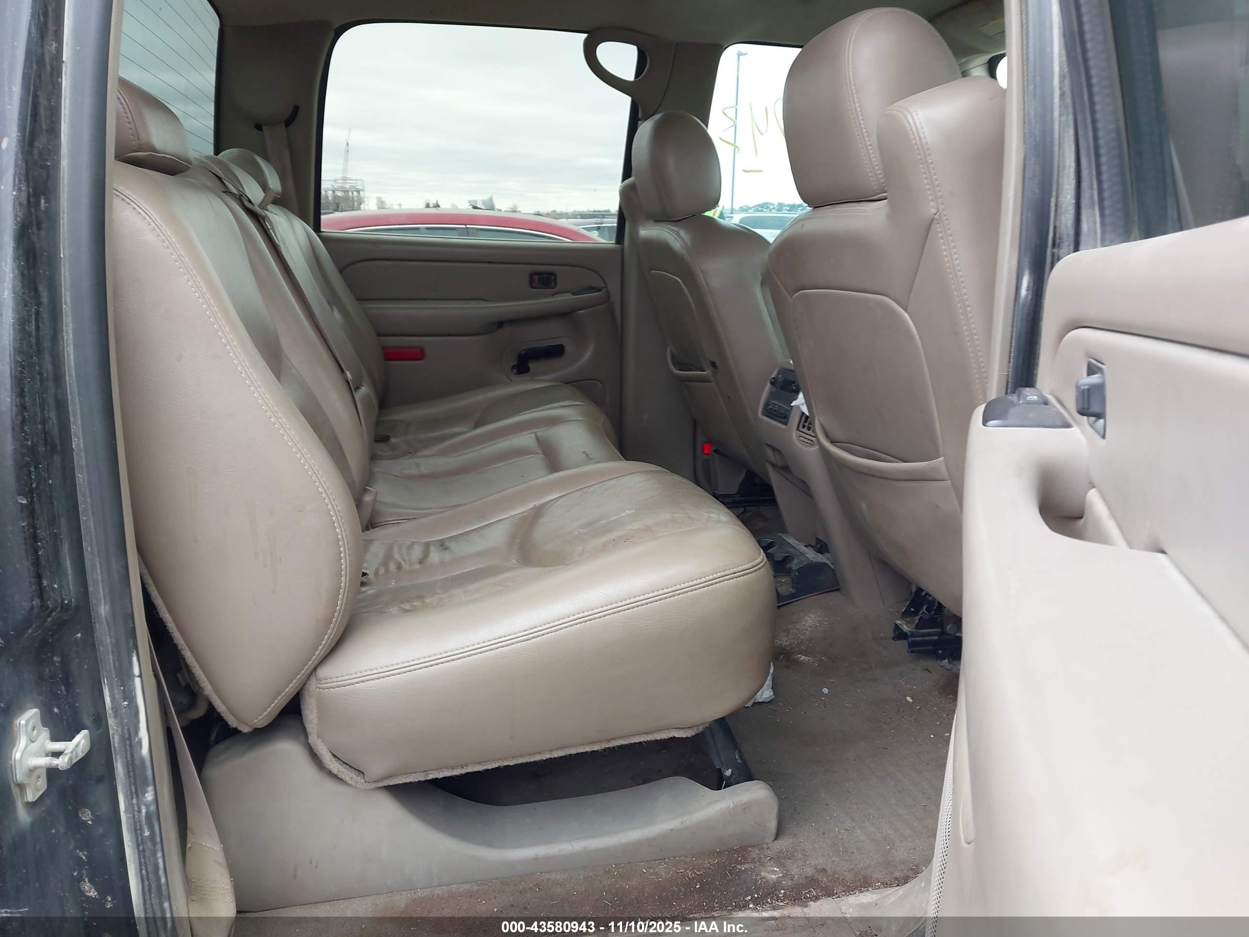 GMC SIERRA image 8