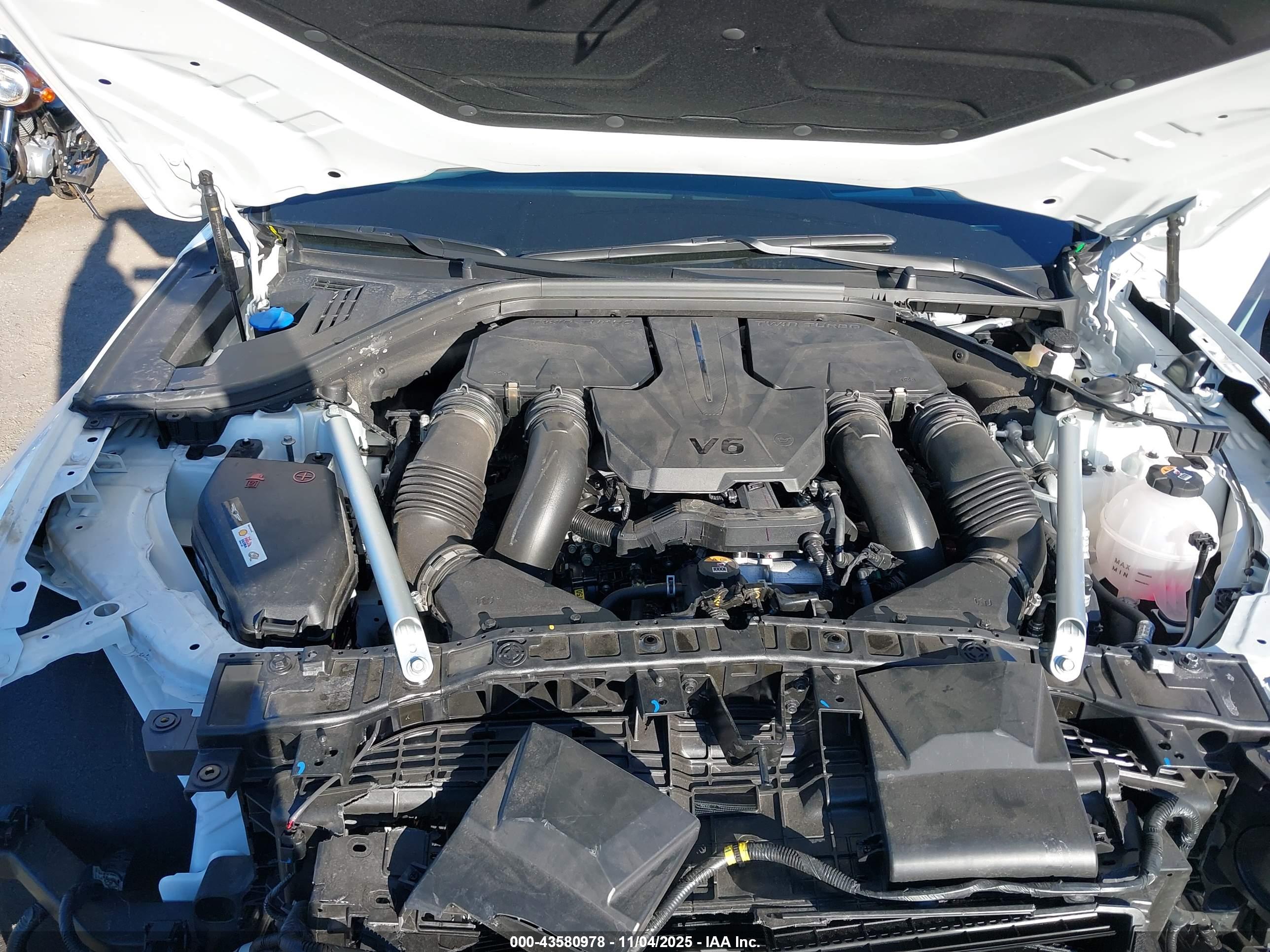 GENESIS GV70 image 10