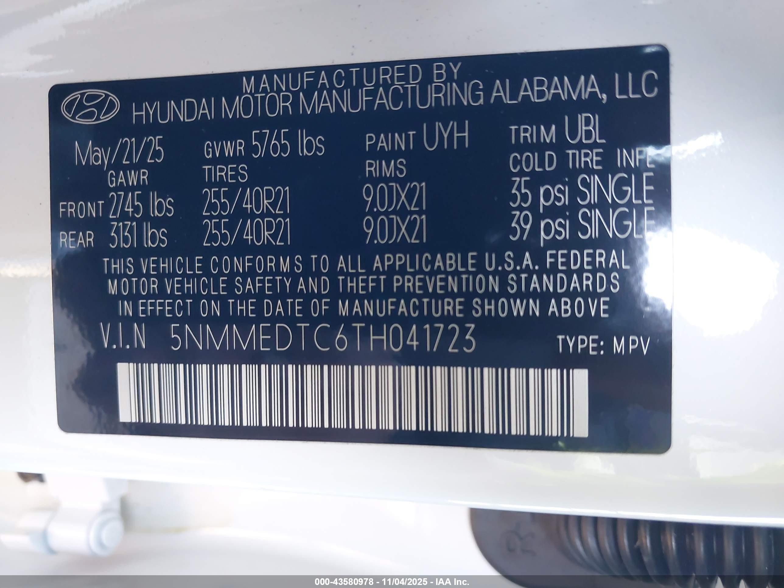 GENESIS GV70 image 9