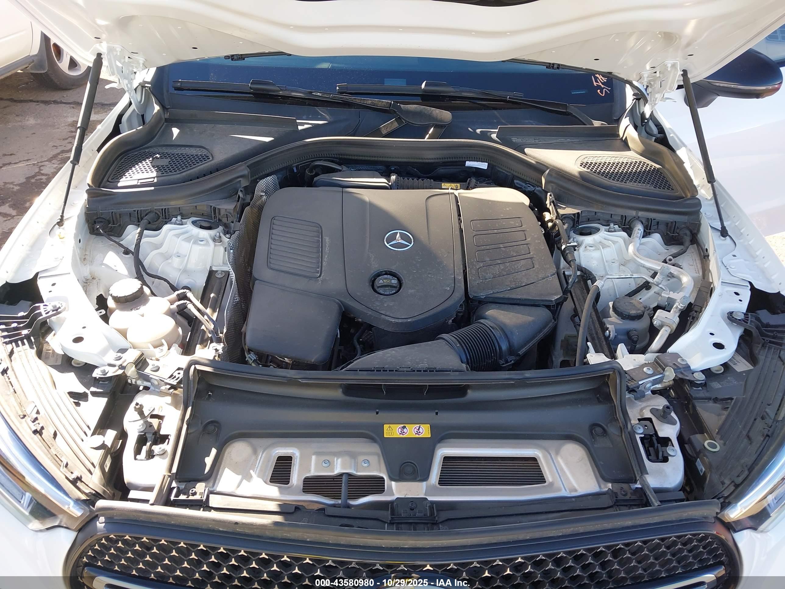 MERCEDES-BENZ GLC image 10