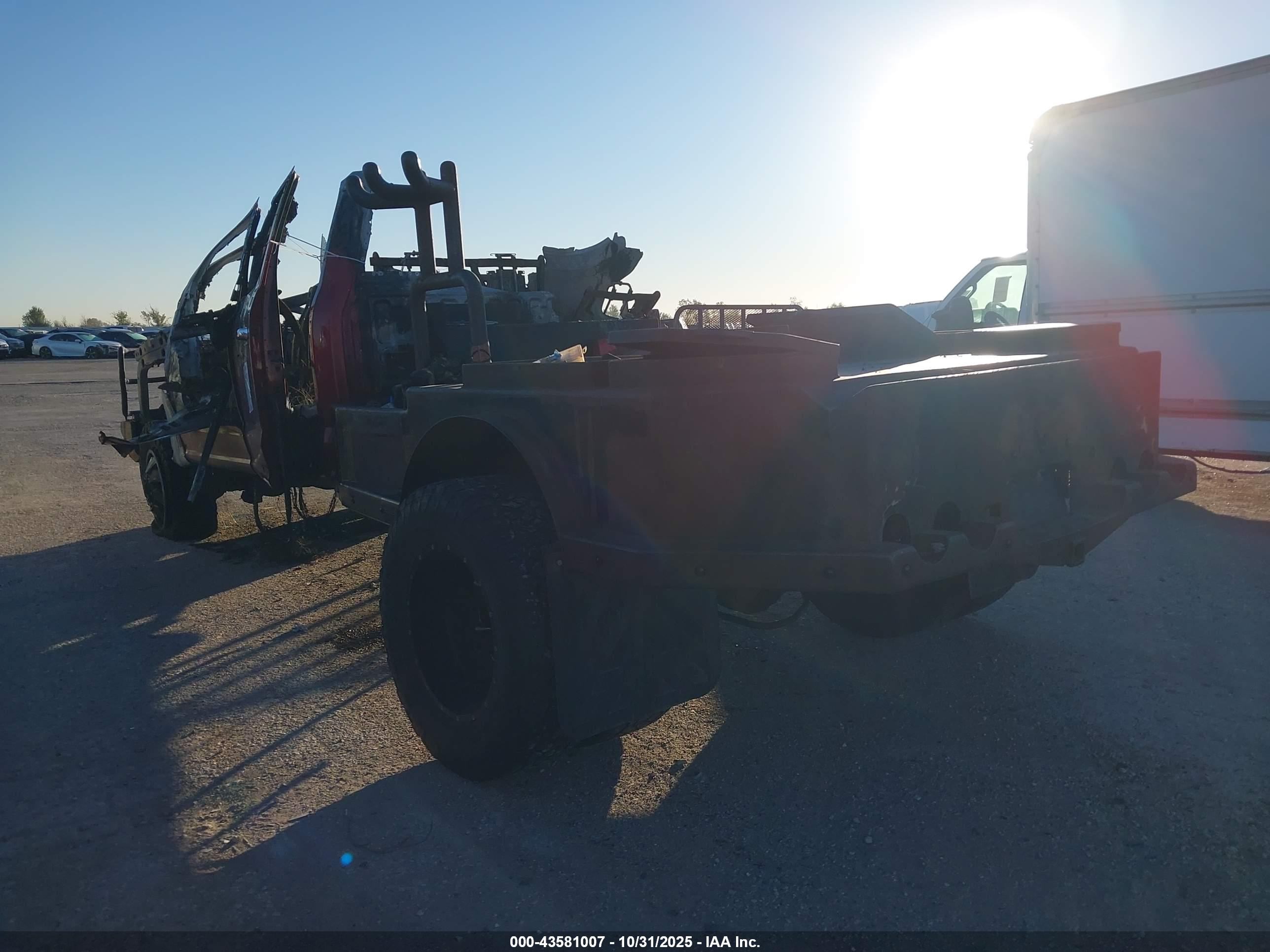 FORD F-350 image 3