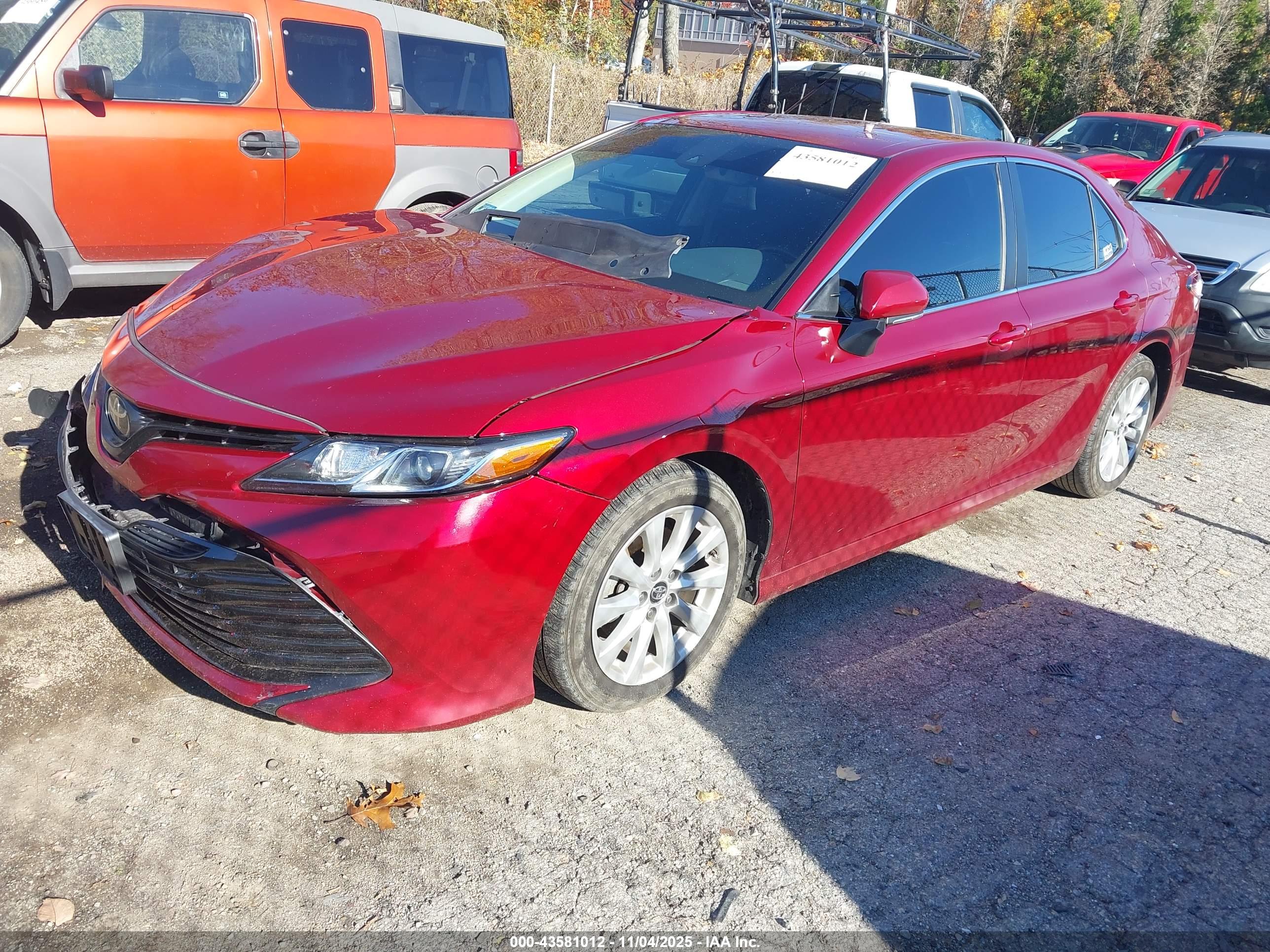 TOYOTA CAMRY image 2