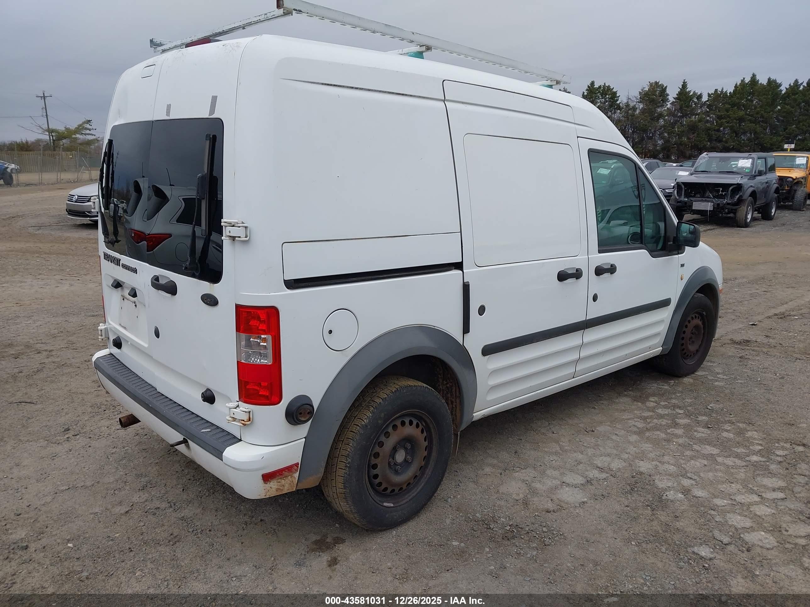 FORD TRANSIT image 4