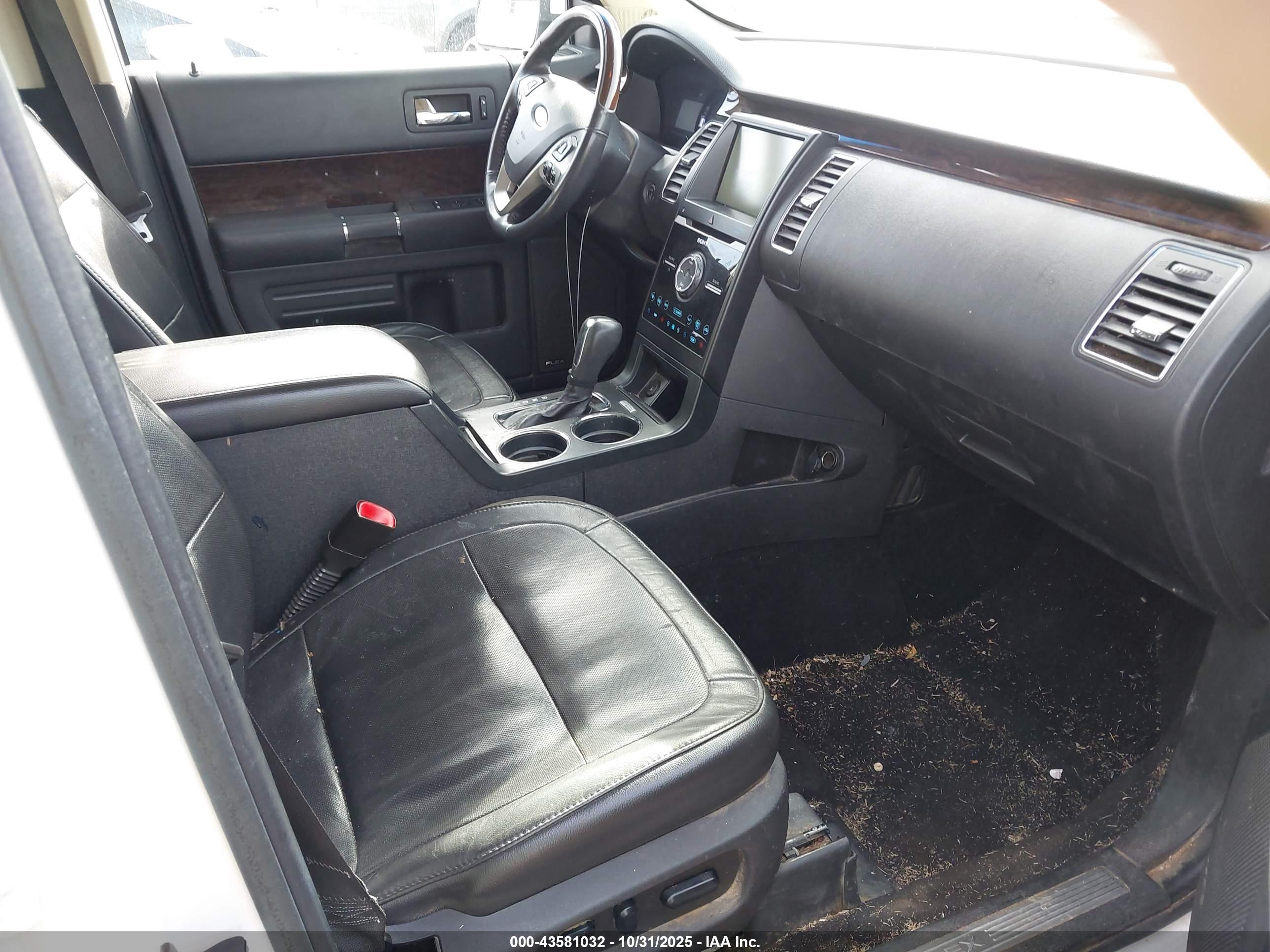 FORD FLEX image 5