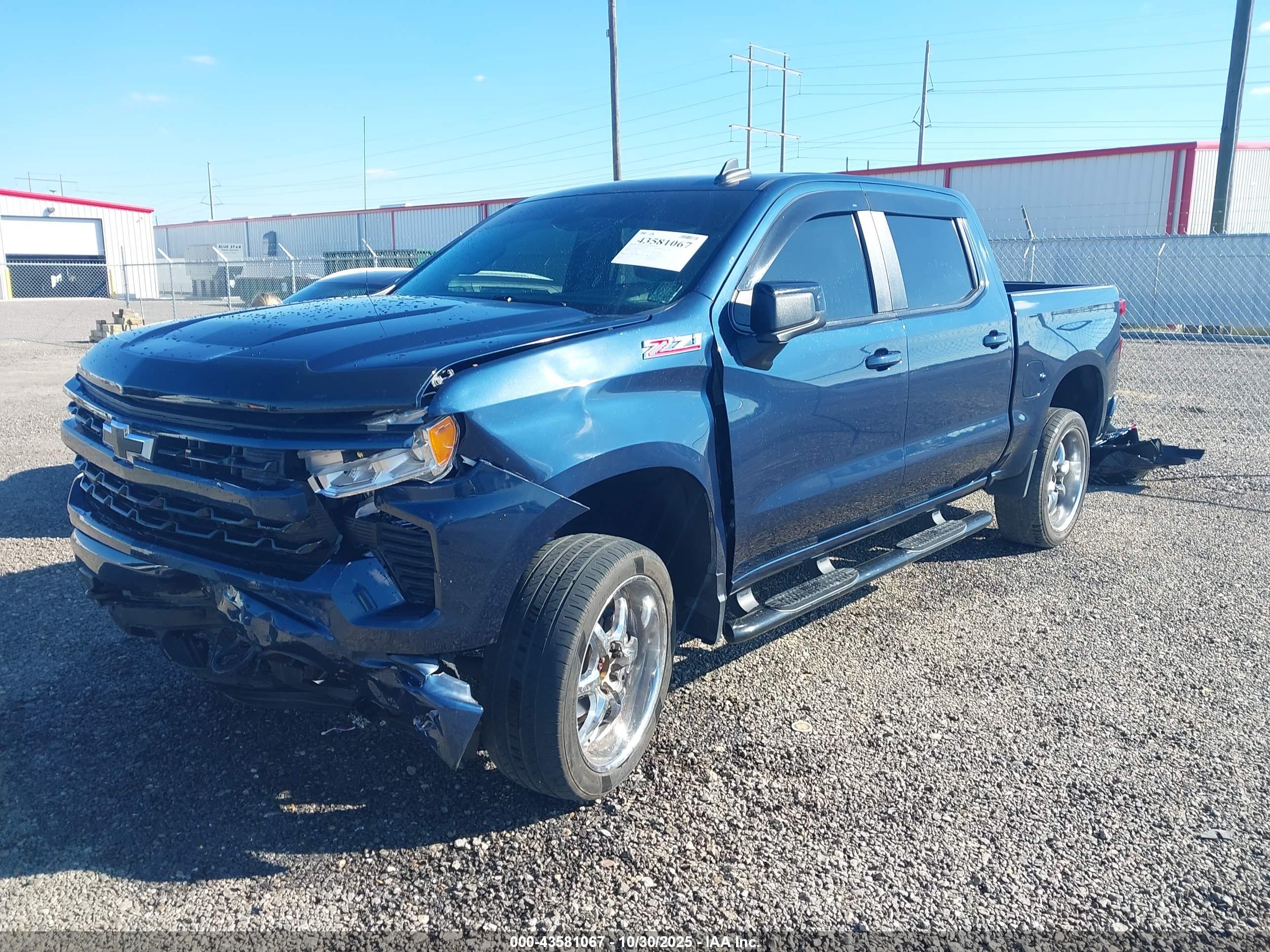 CHEVROLET SILVERADO image 2