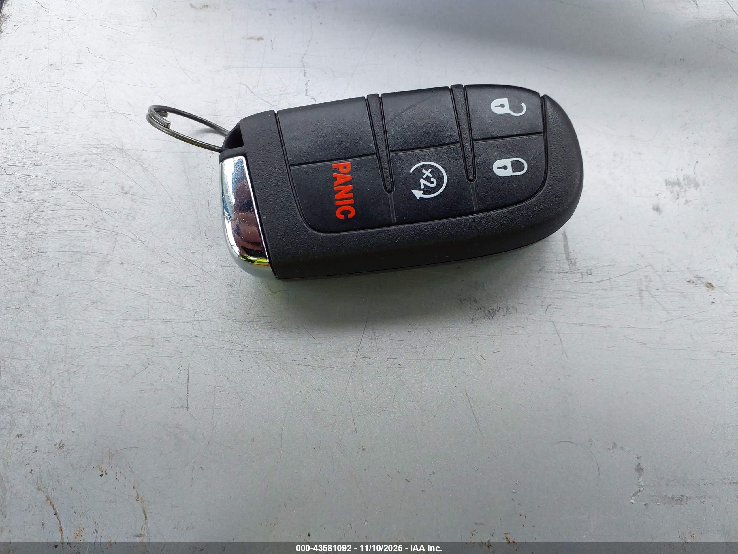 JEEP RENEGADE image 11