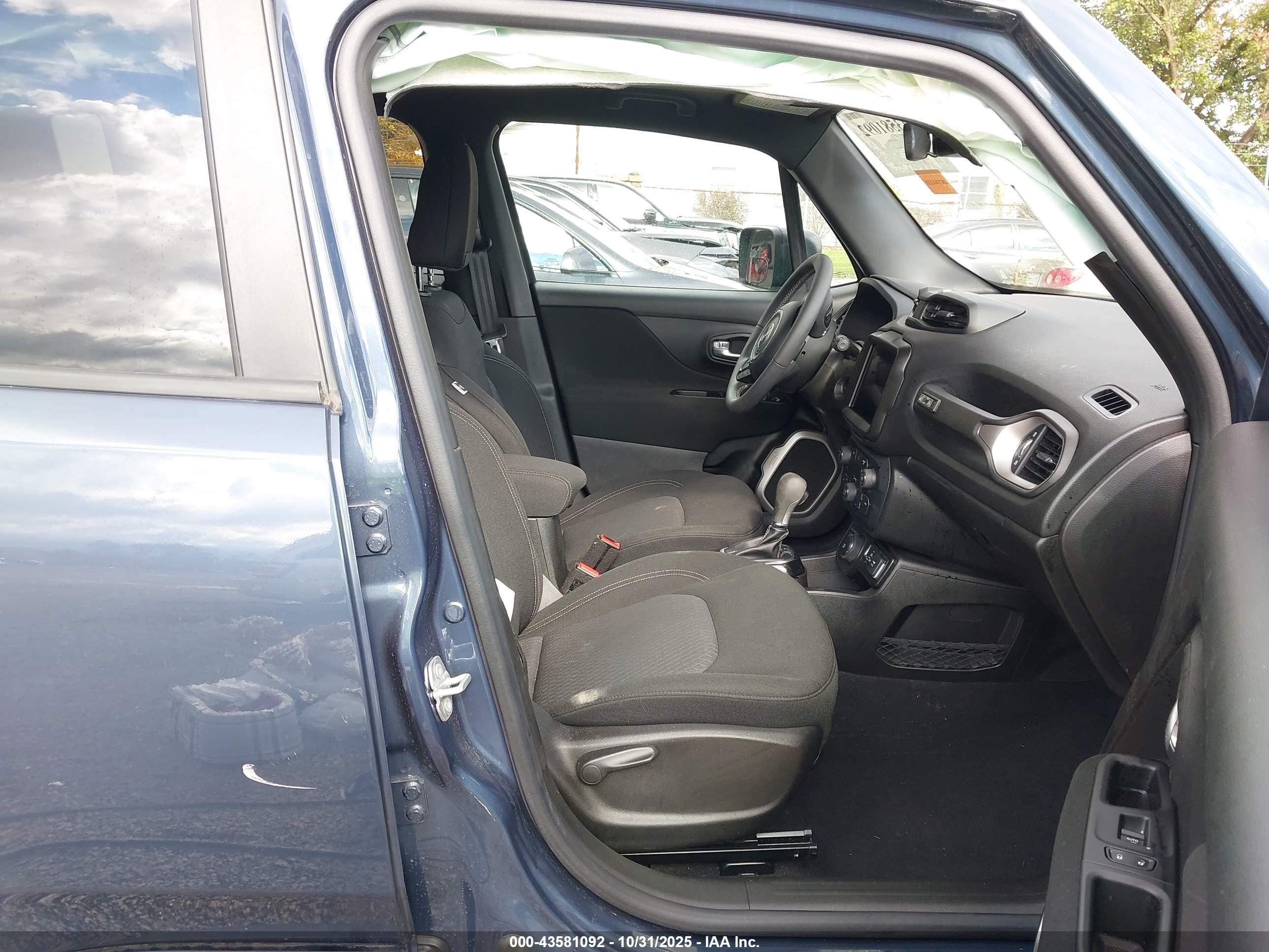 JEEP RENEGADE image 5