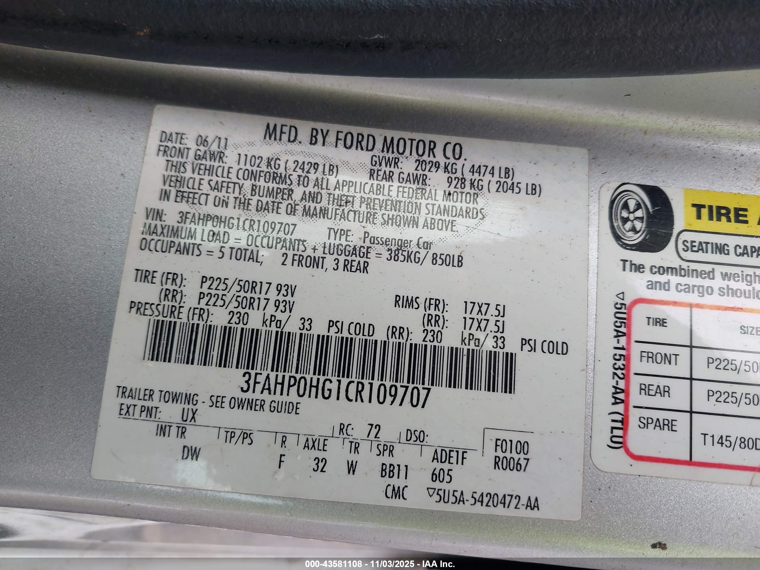 FORD FUSION image 9