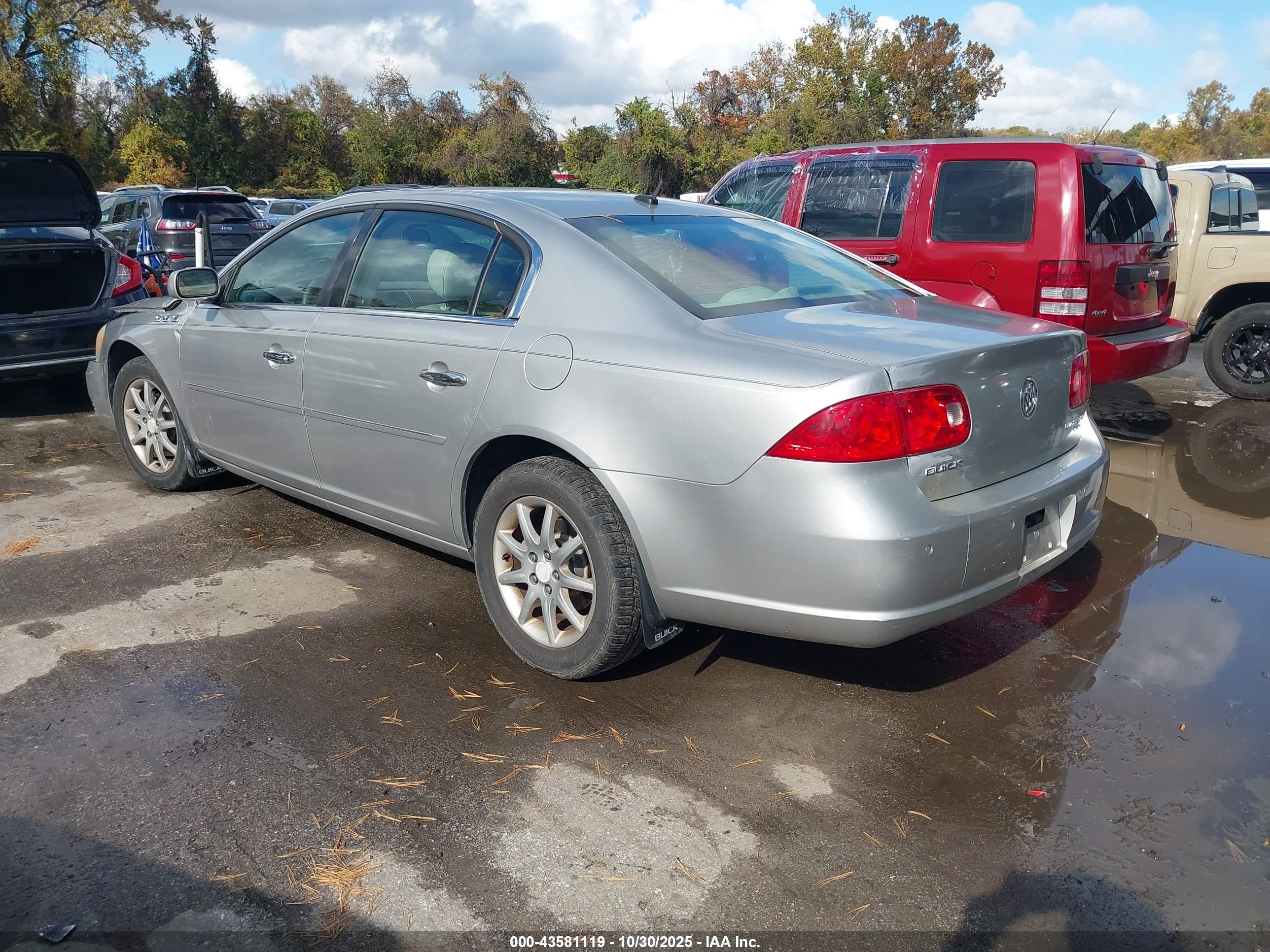 BUICK LUCERNE image 3
