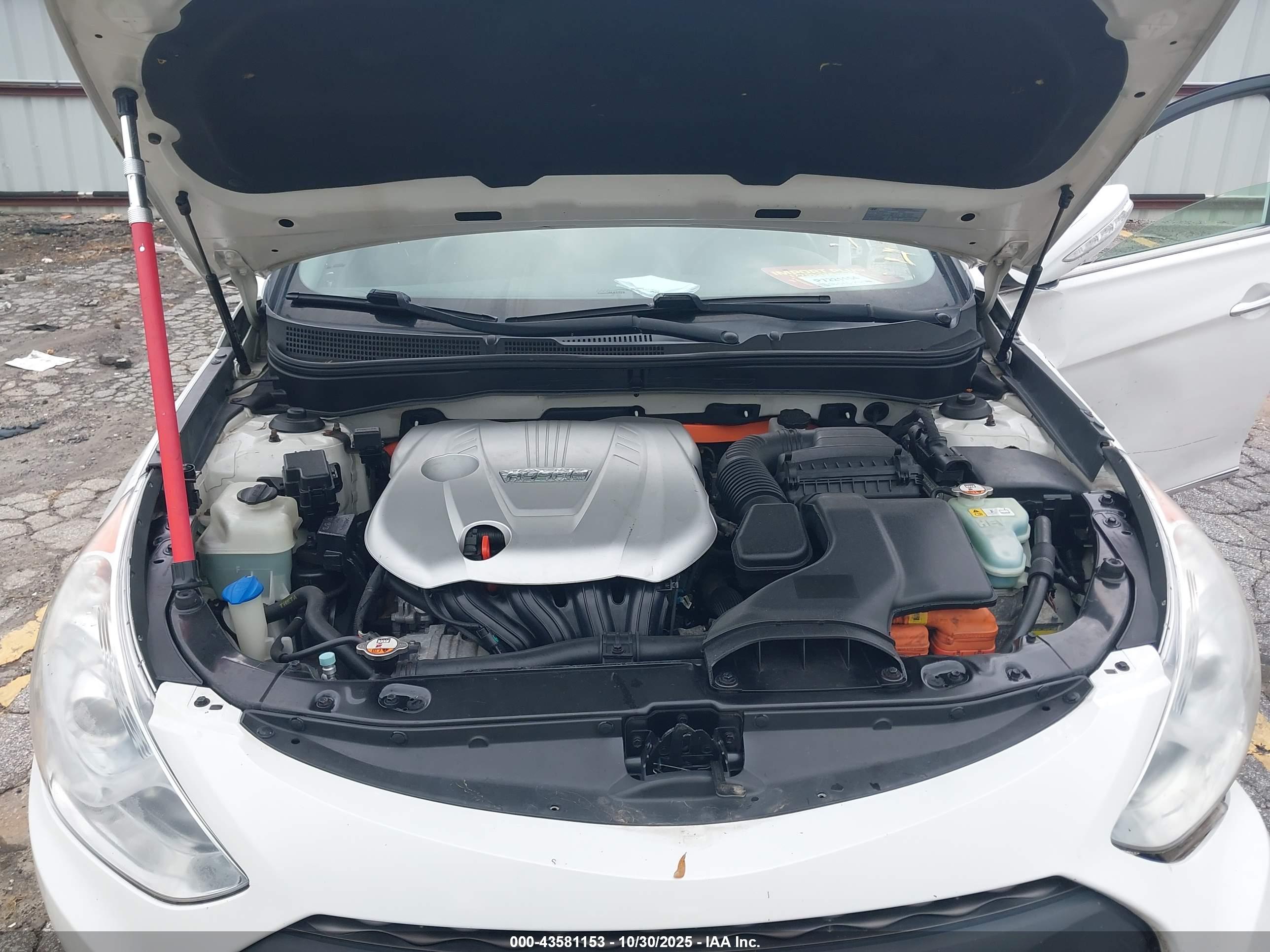 HYUNDAI SONATA image 10