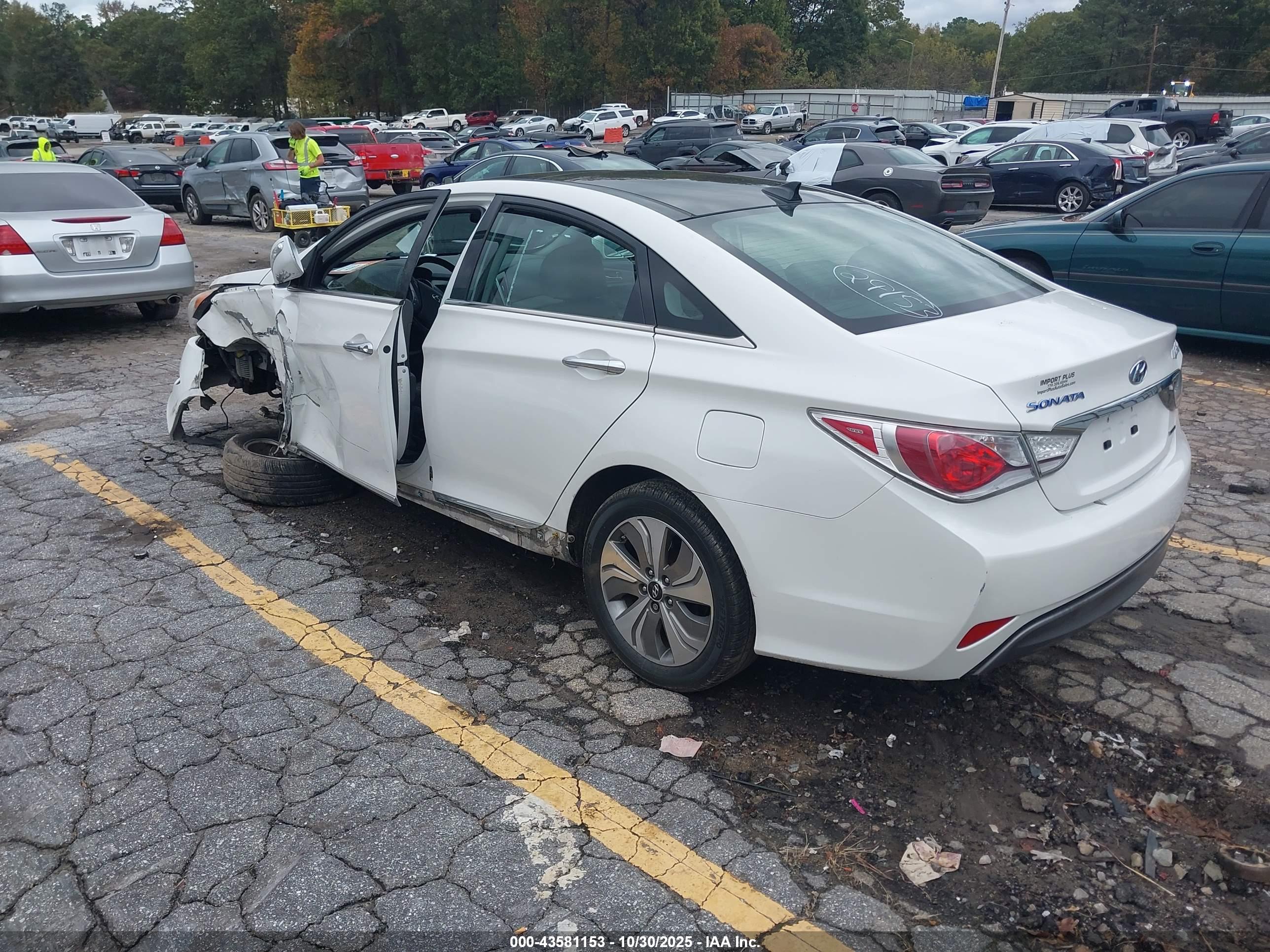 HYUNDAI SONATA image 3