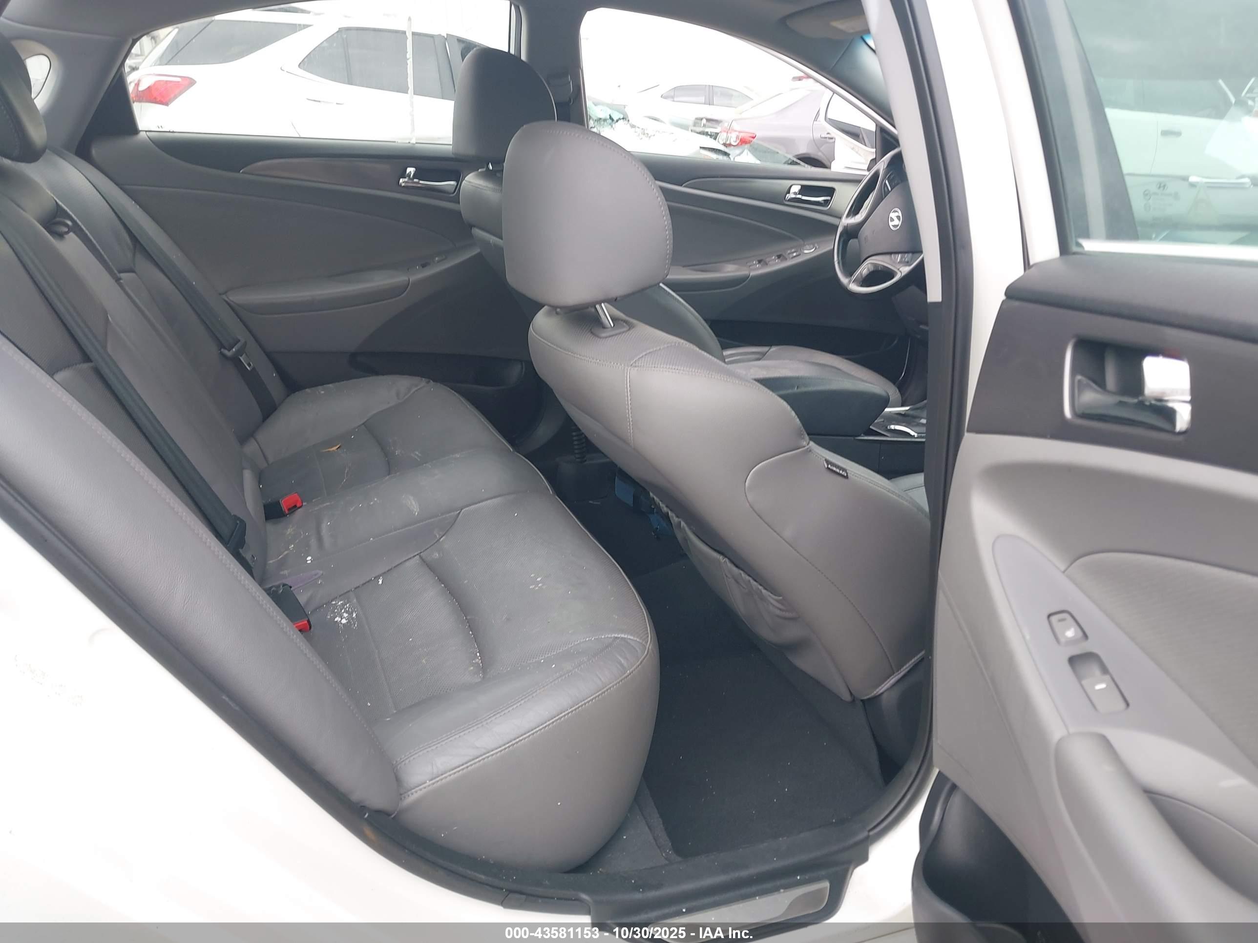 HYUNDAI SONATA image 8