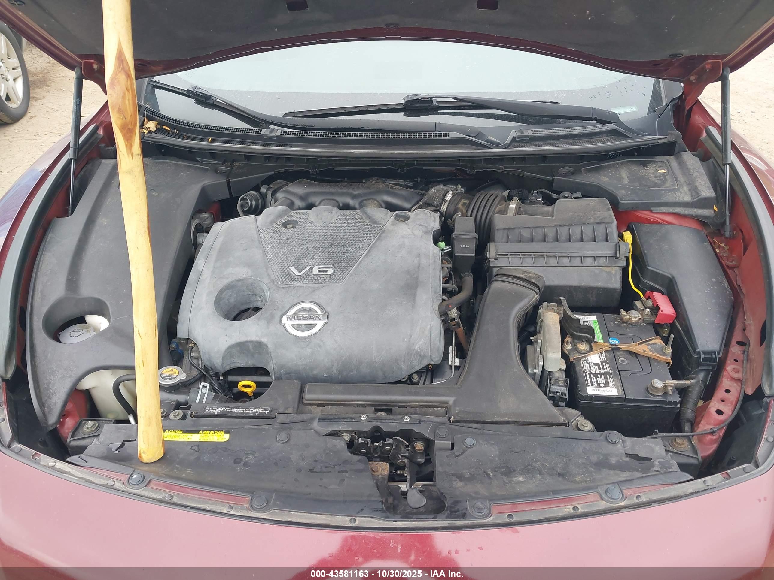 NISSAN MAXIMA image 10