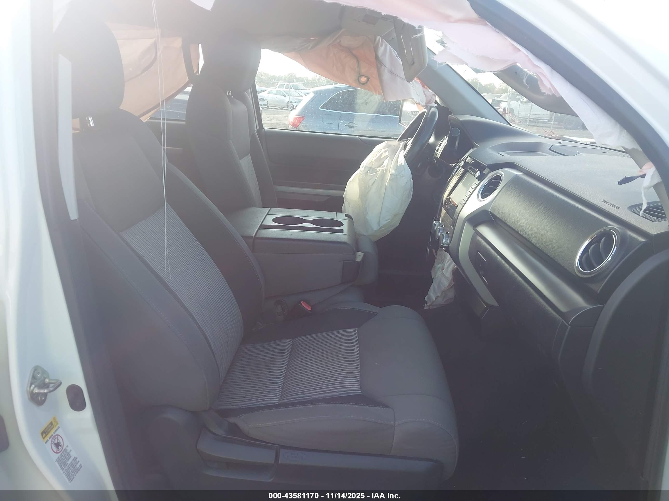 TOYOTA TUNDRA image 5