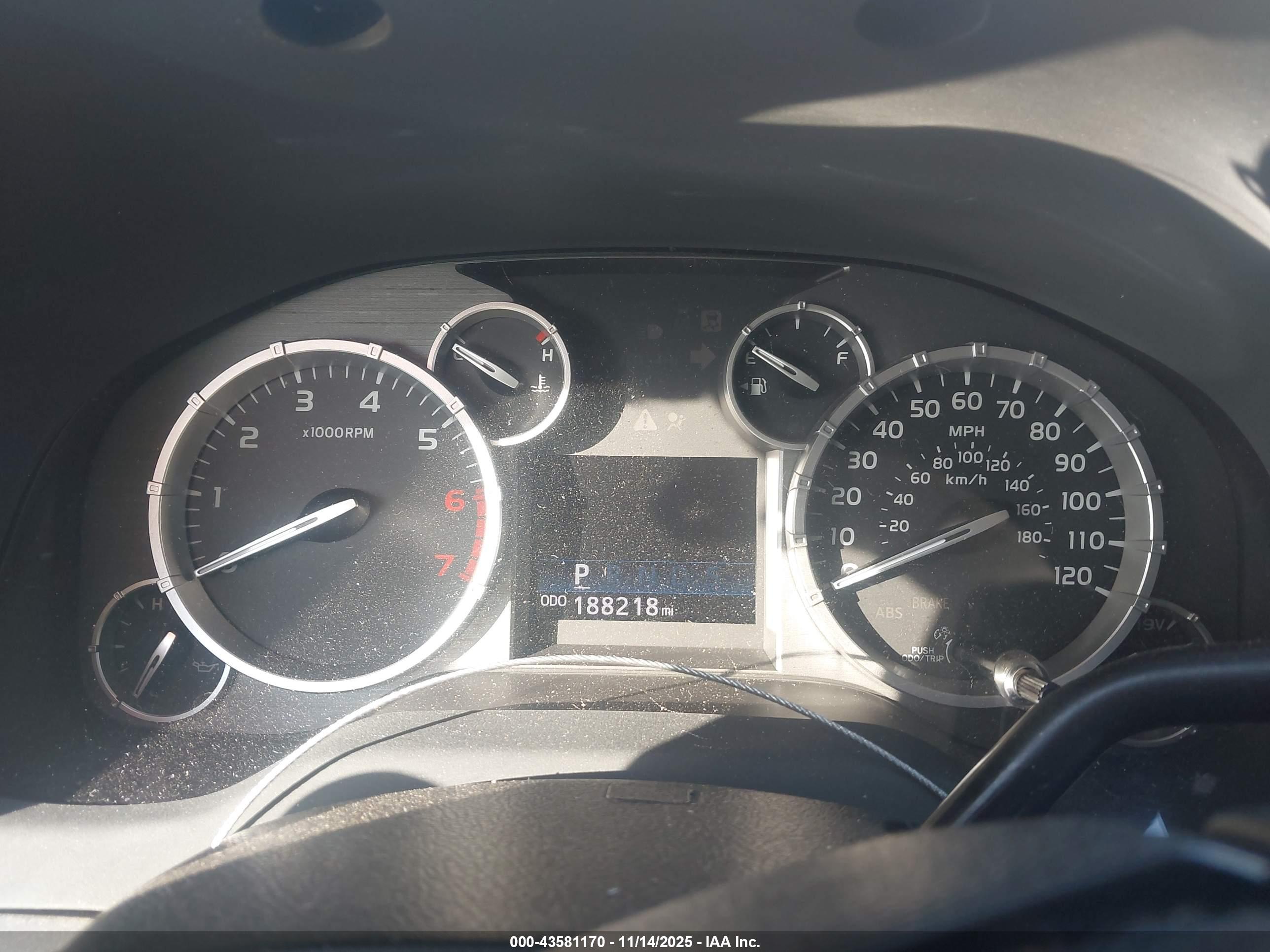 TOYOTA TUNDRA image 7