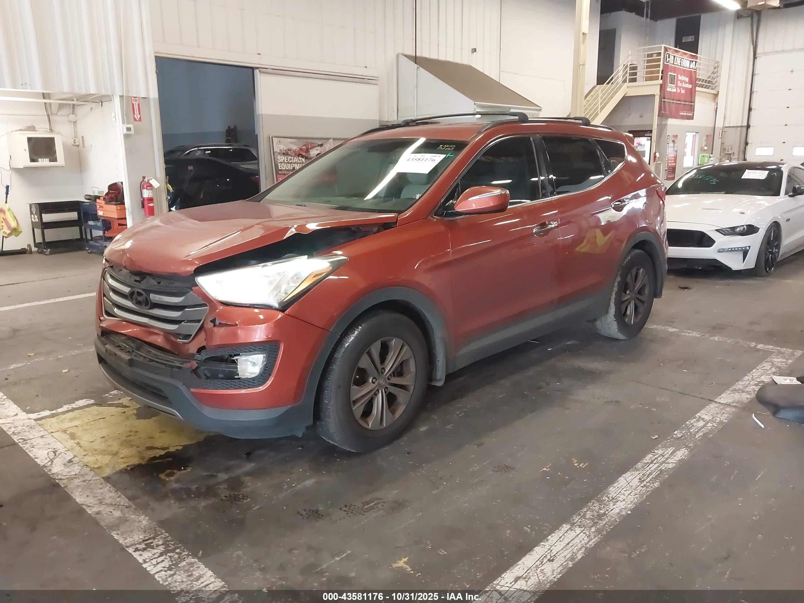 HYUNDAI SANTA image 2