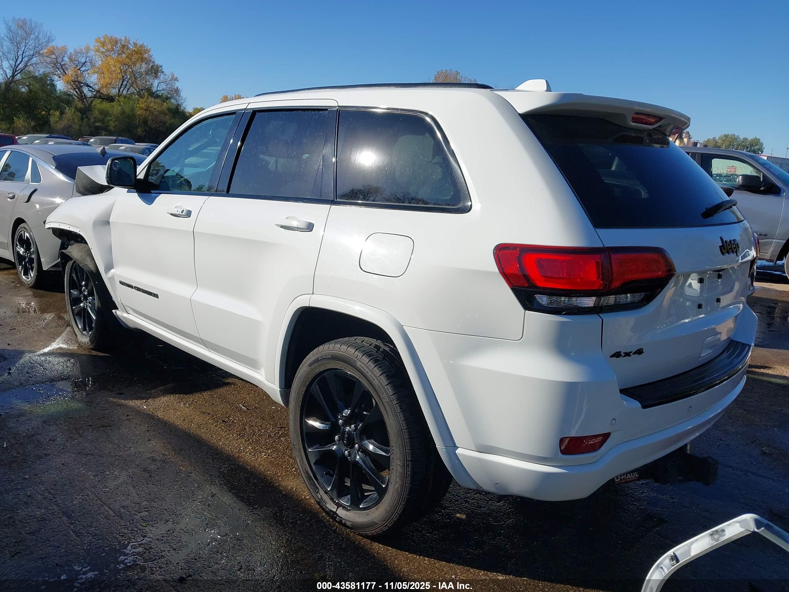 JEEP GRAND image 3