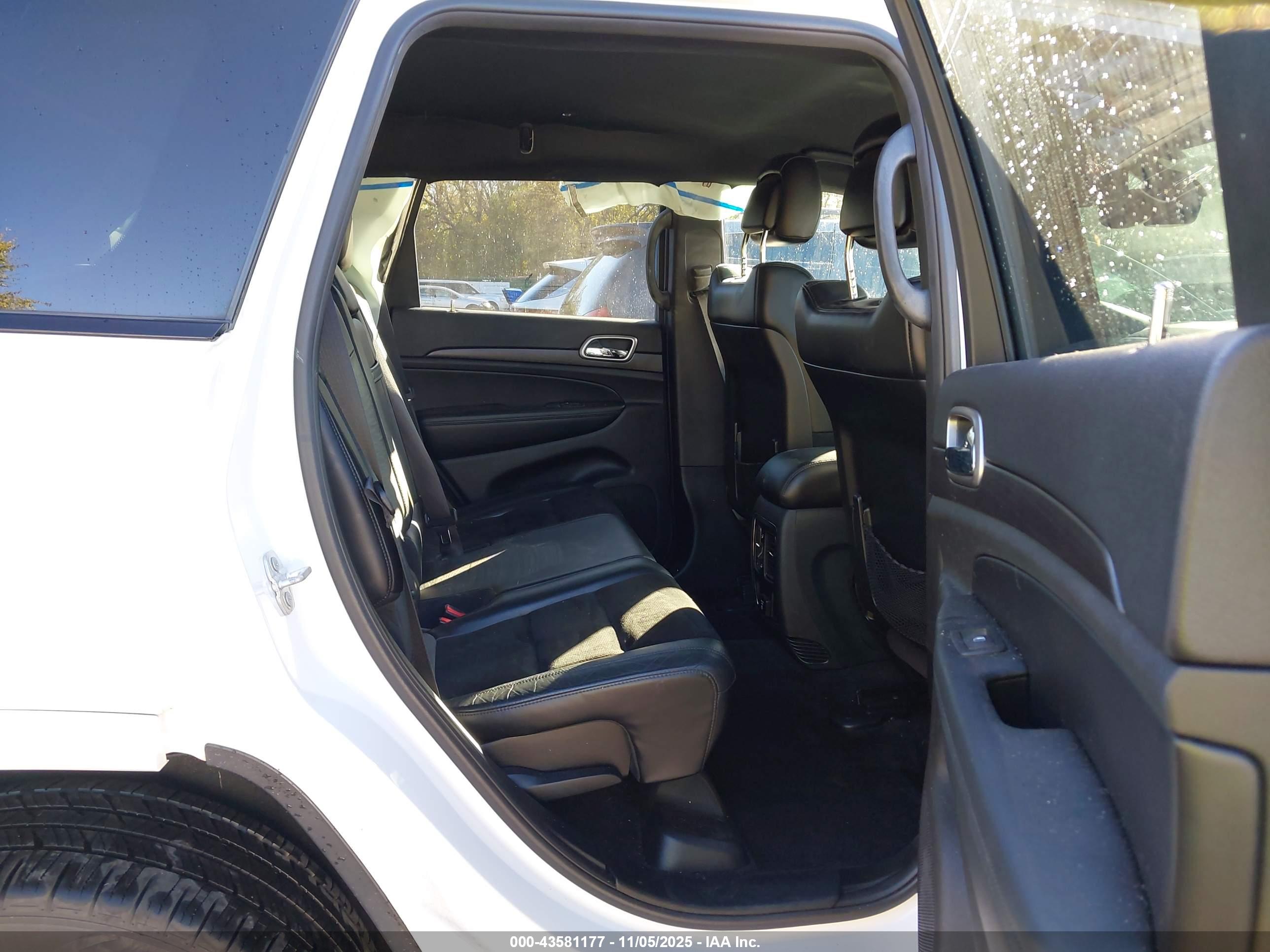 JEEP GRAND image 8