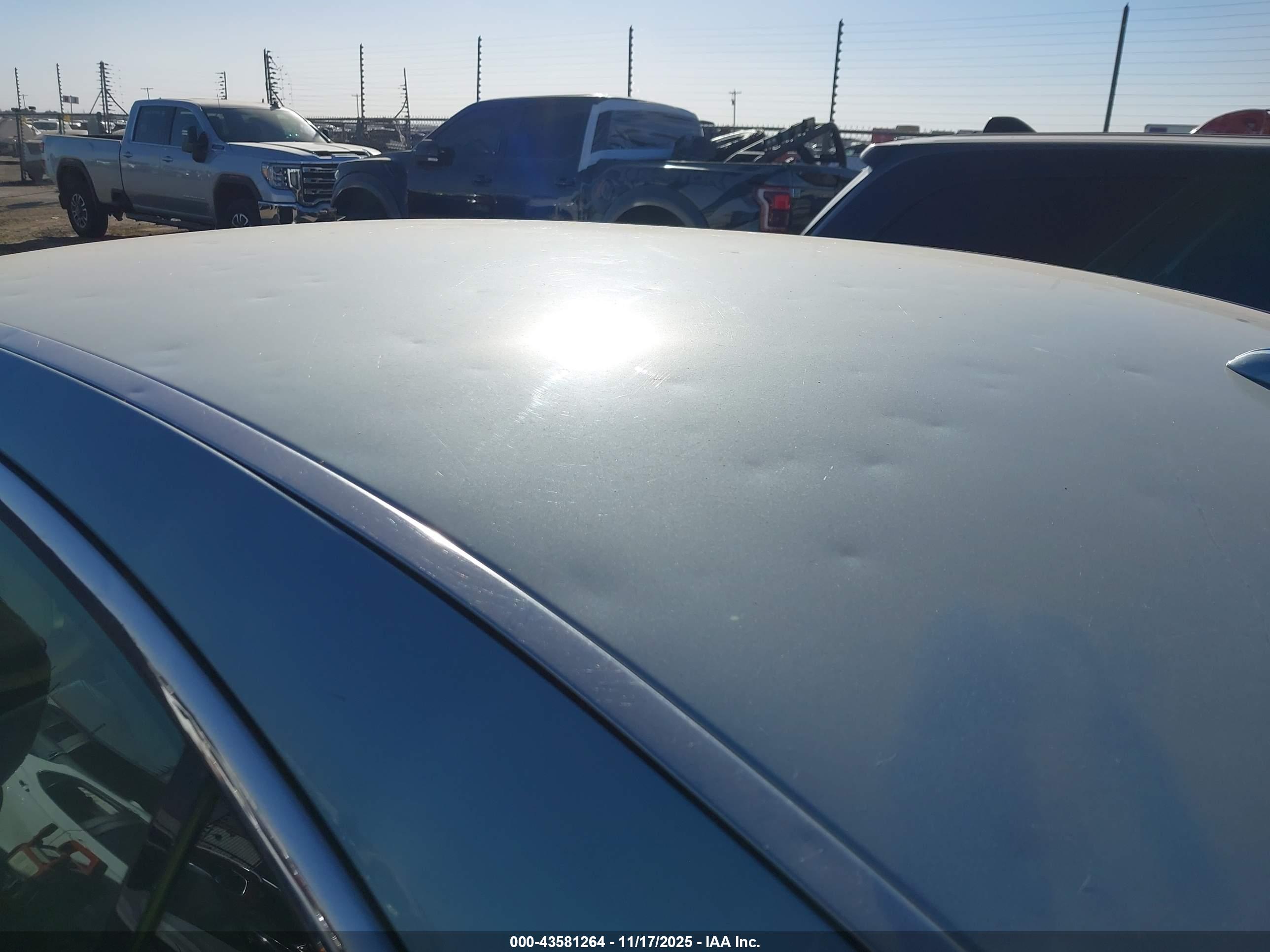 LINCOLN MKS image 6