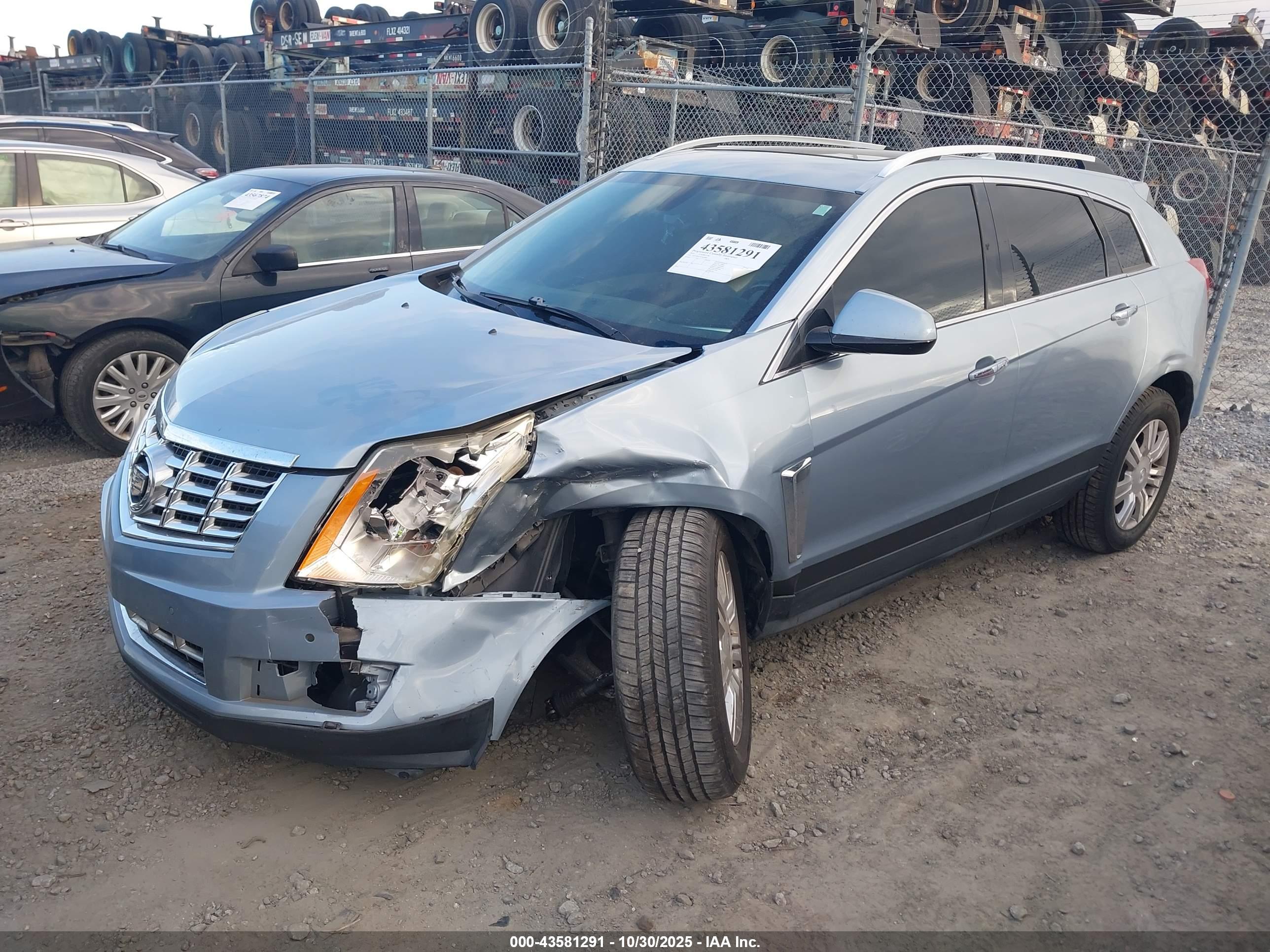 CADILLAC SRX image 2
