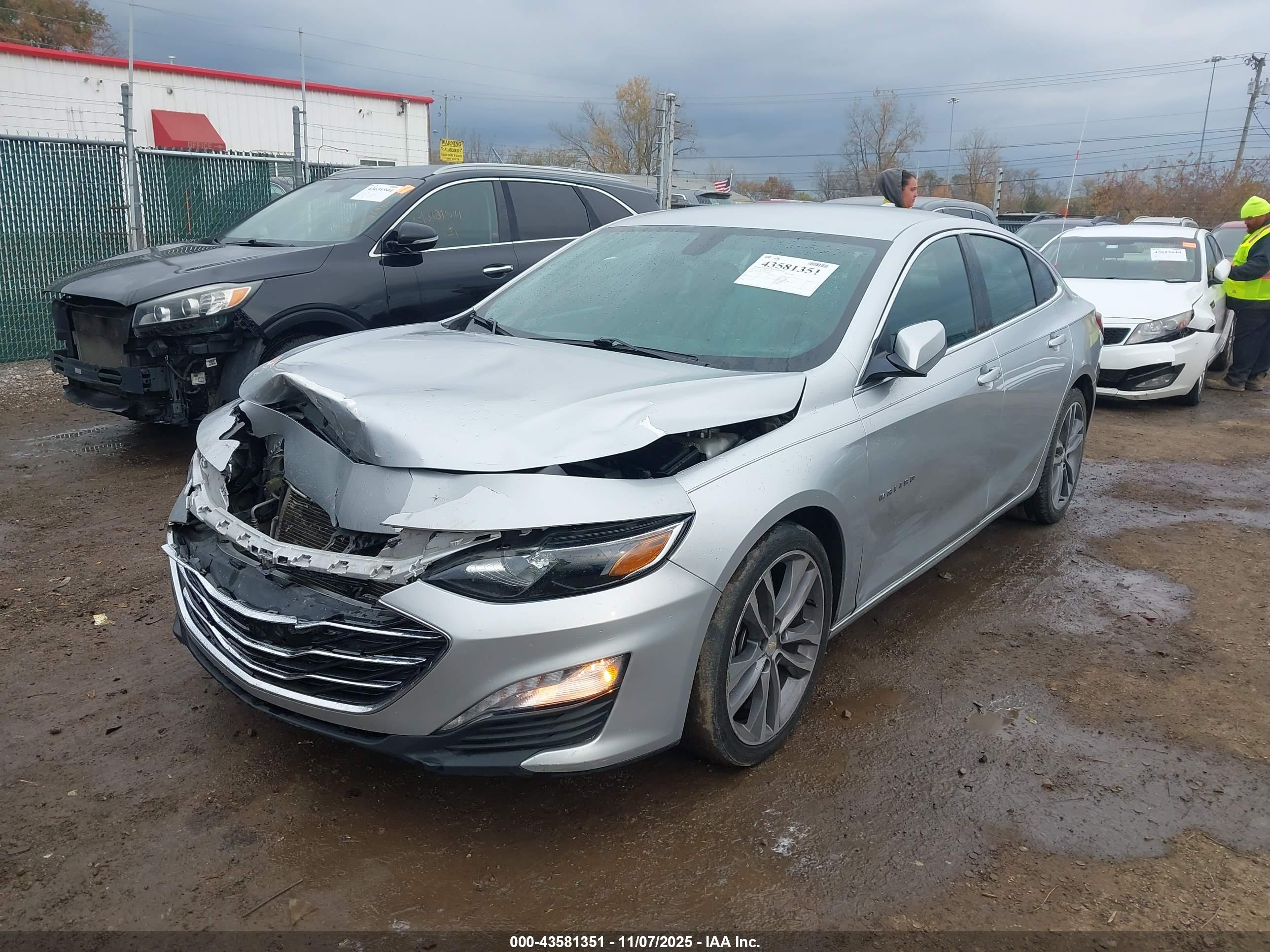 CHEVROLET MALIBU image 2