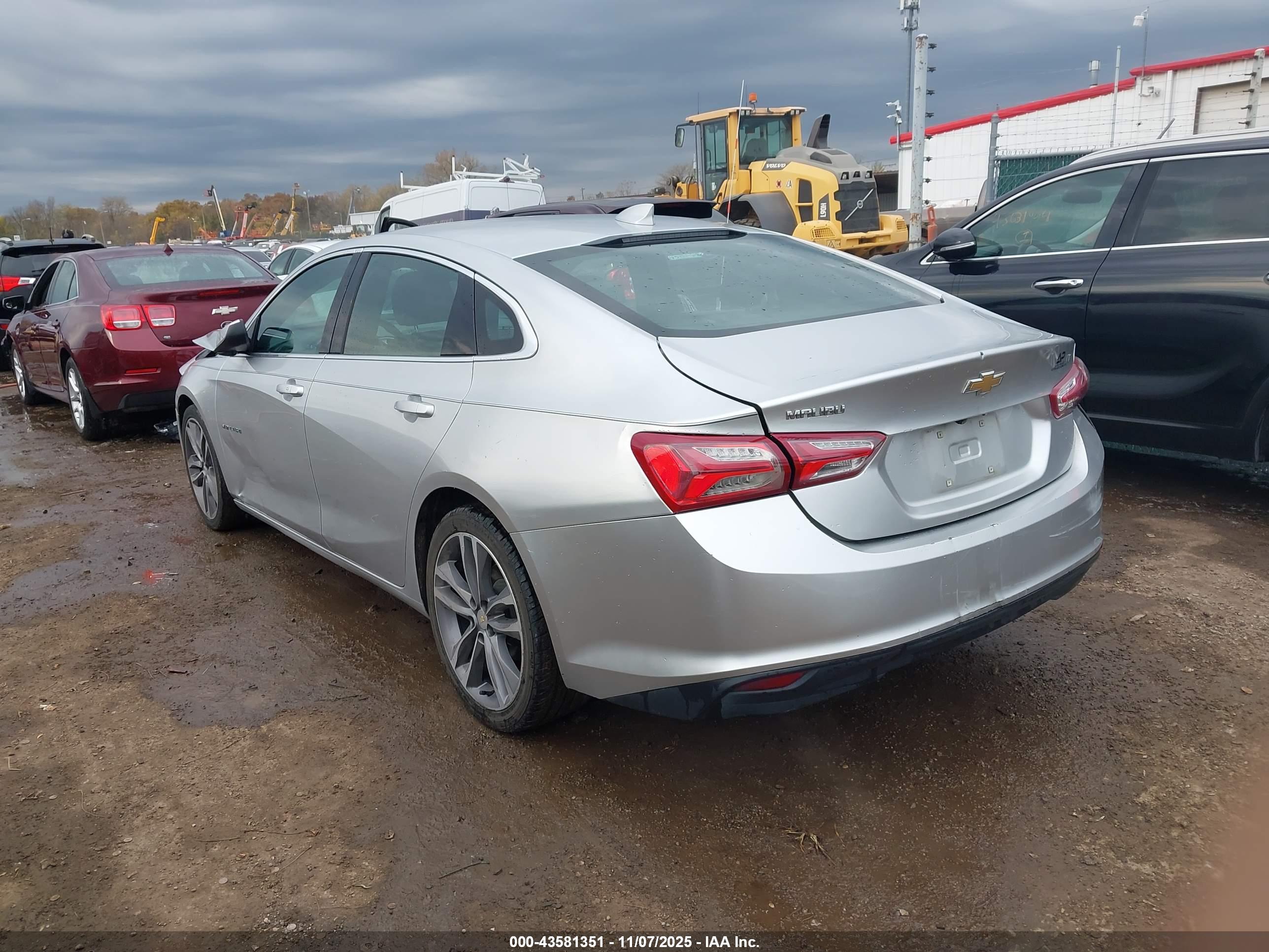 CHEVROLET MALIBU image 3