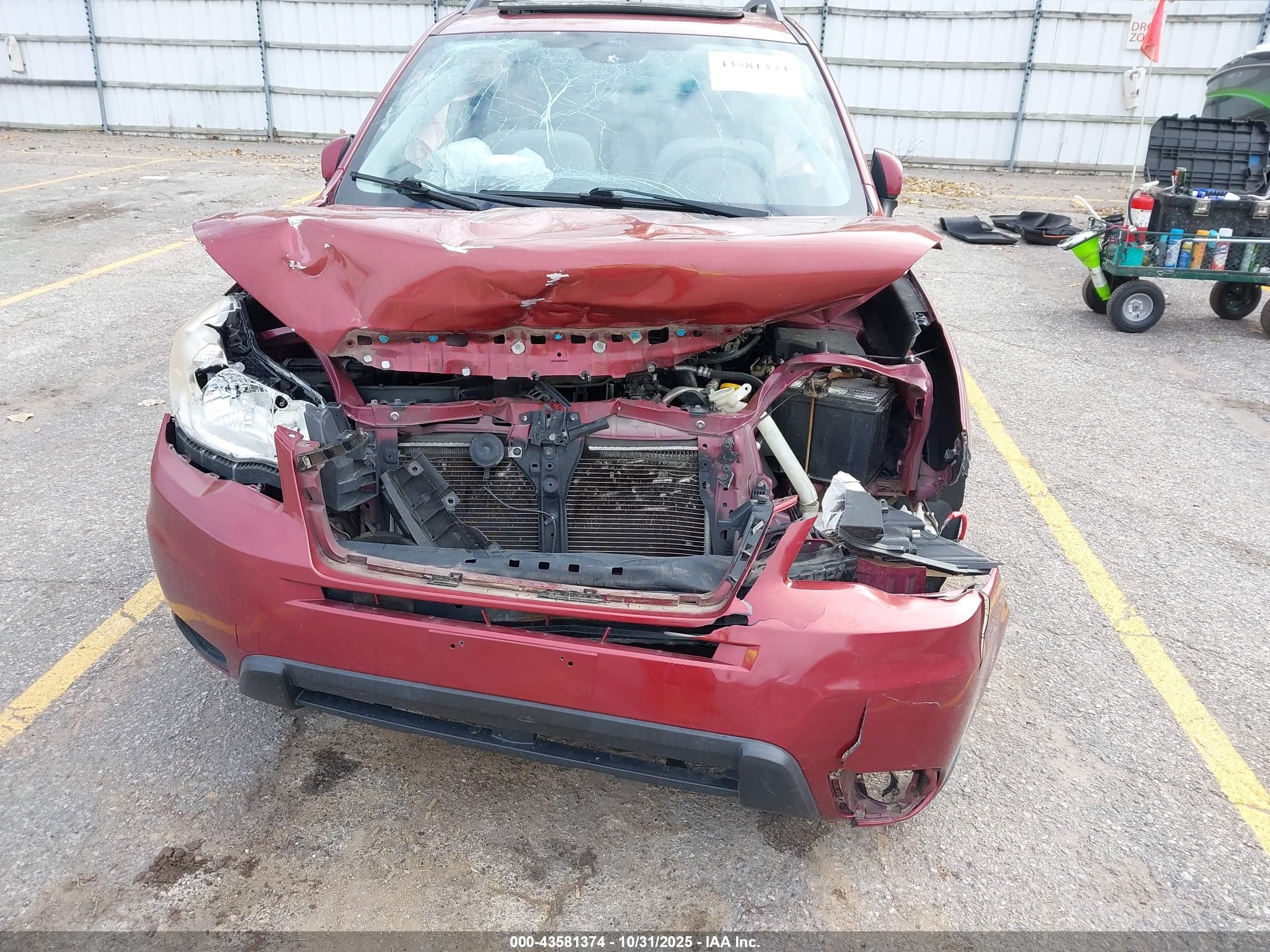 SUBARU FORESTER image 6