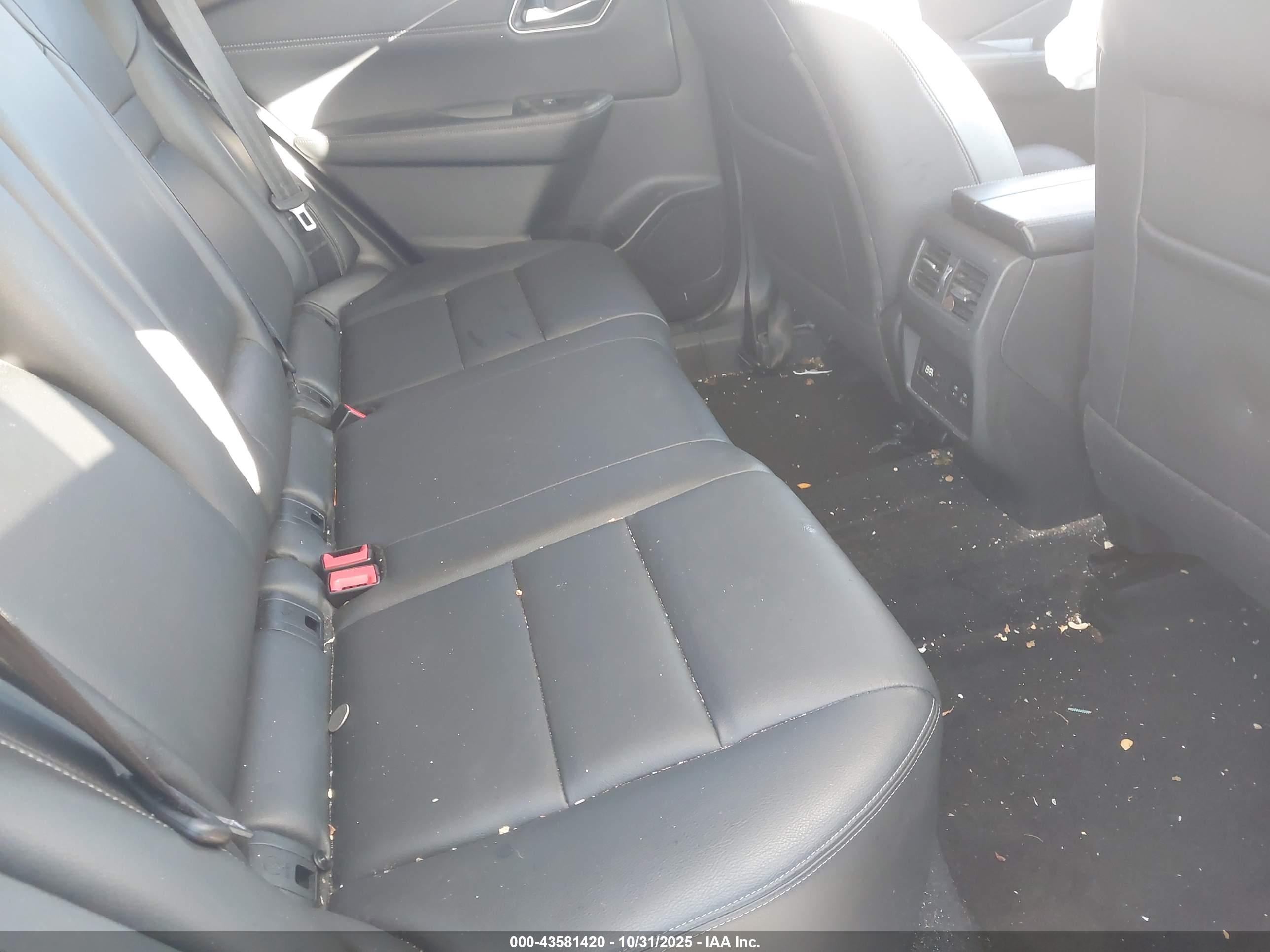 NISSAN ROGUE image 8