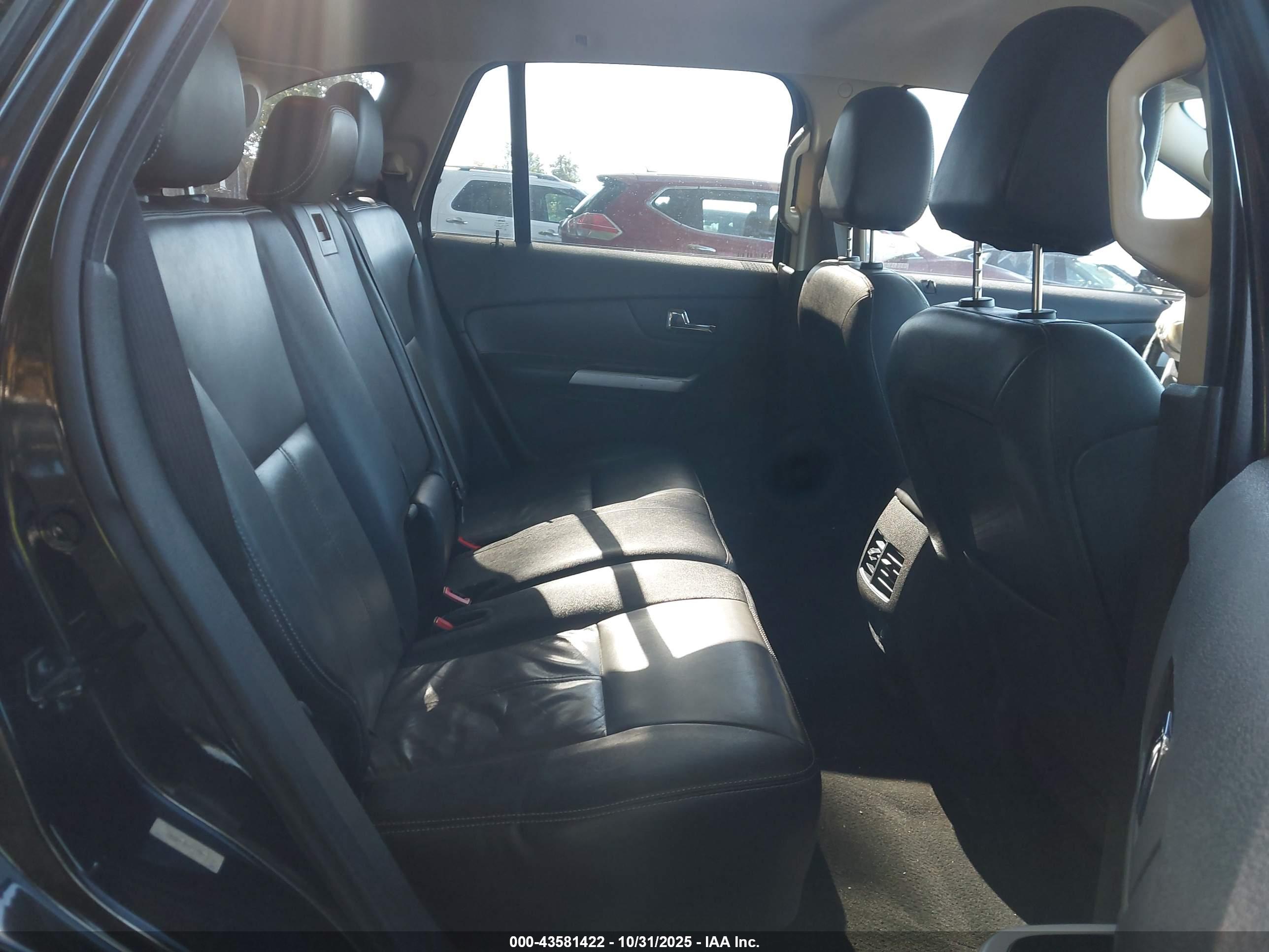 FORD EDGE image 8