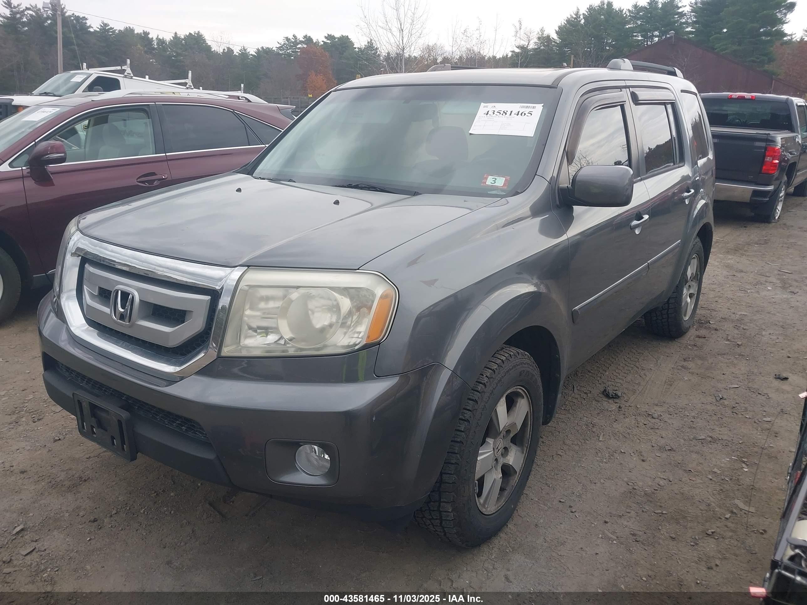 HONDA PILOT image 2