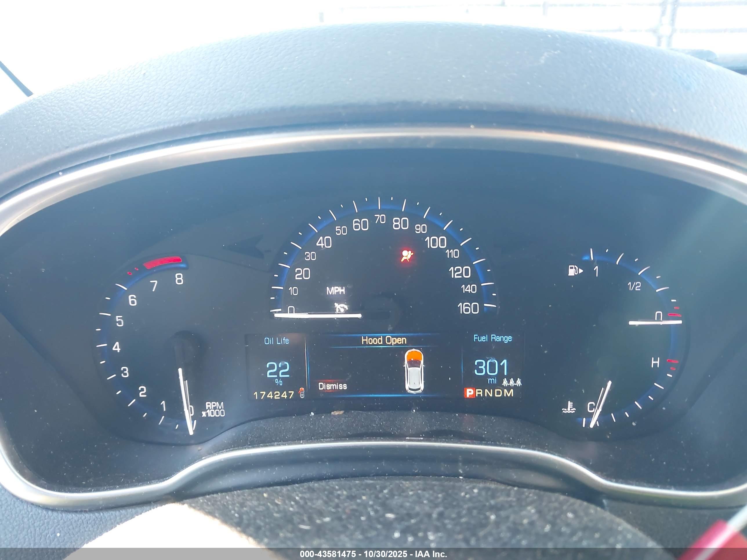CADILLAC SRX image 7