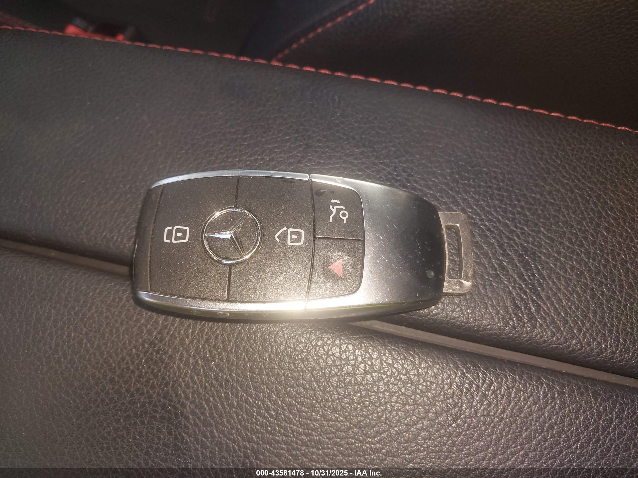 MERCEDES-BENZ CLA image 11