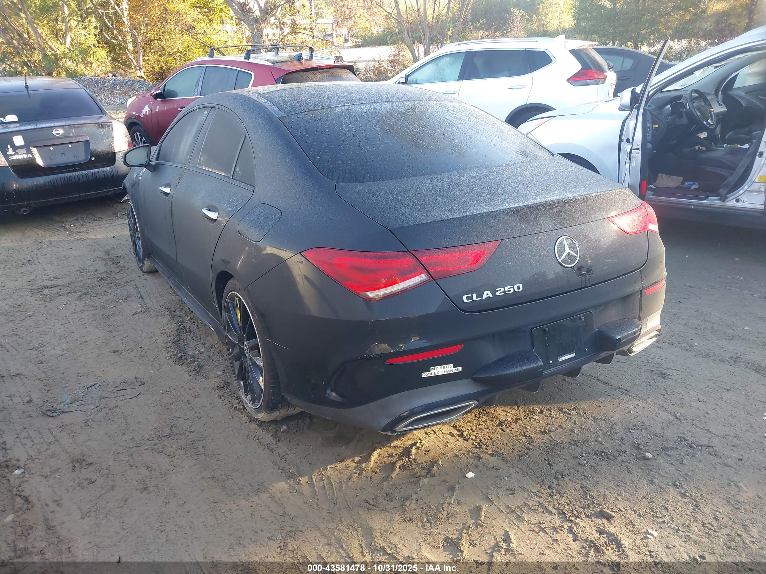 MERCEDES-BENZ CLA image 3