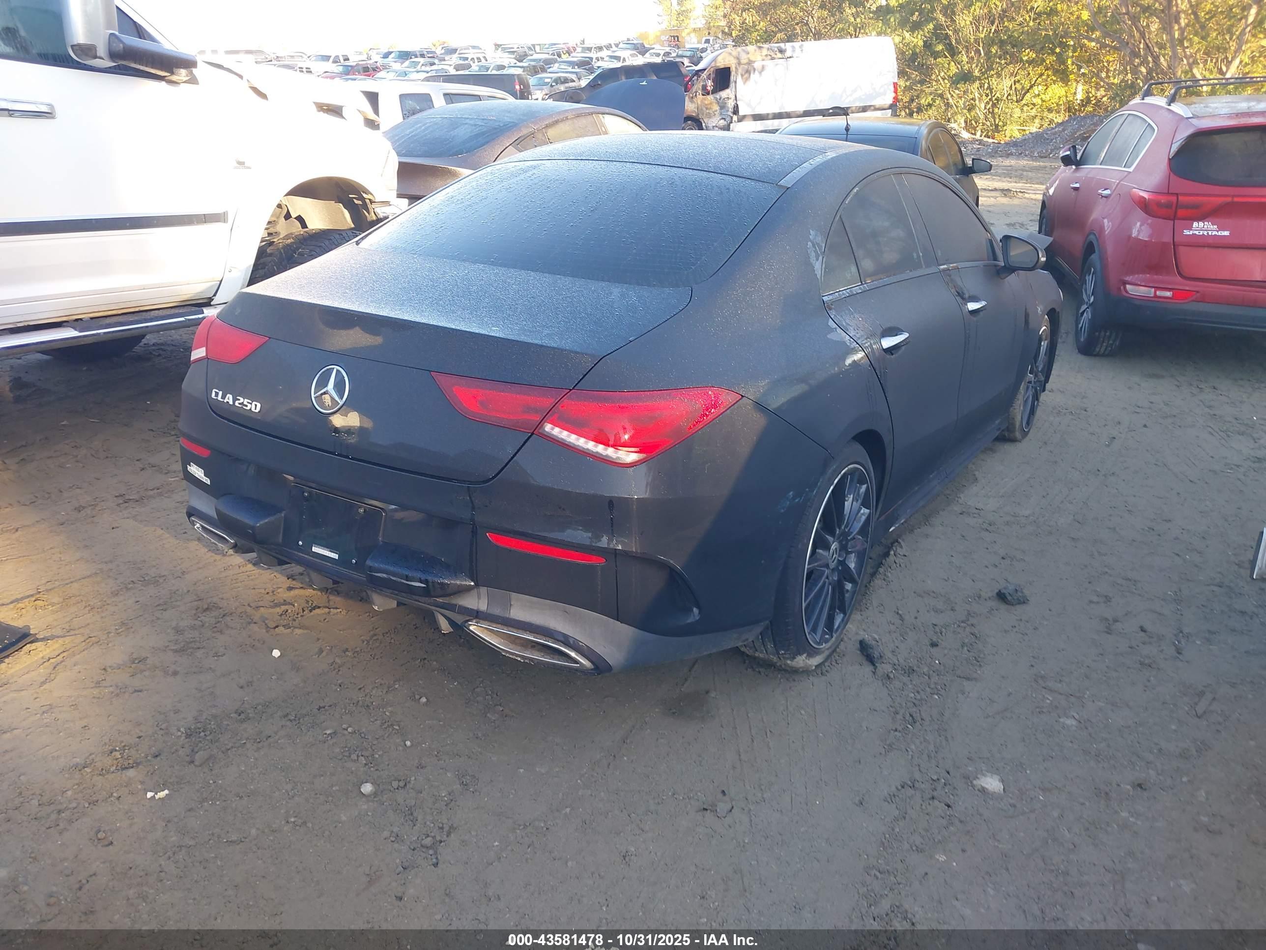 MERCEDES-BENZ CLA image 4