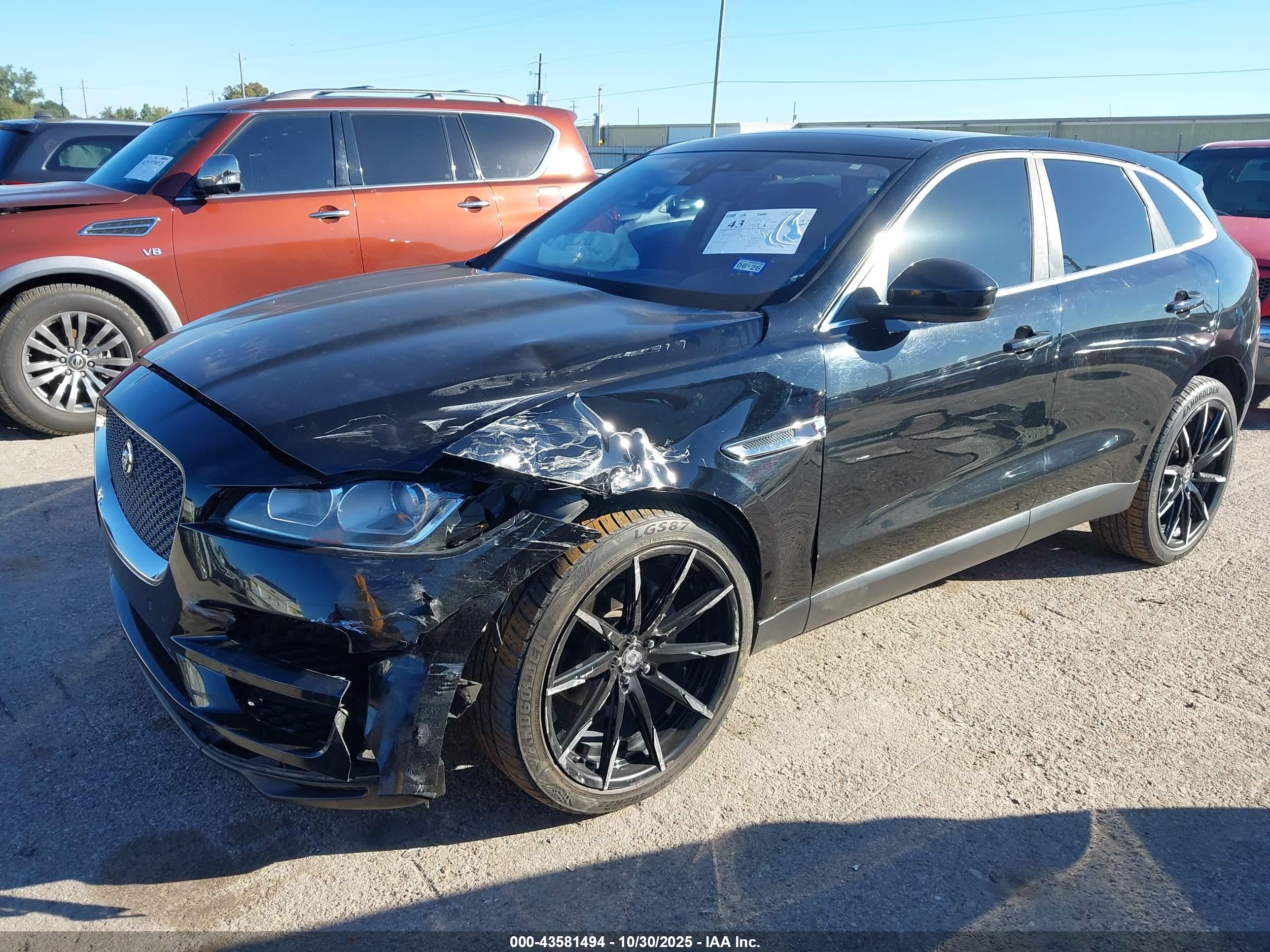 JAGUAR F-PACE image 2