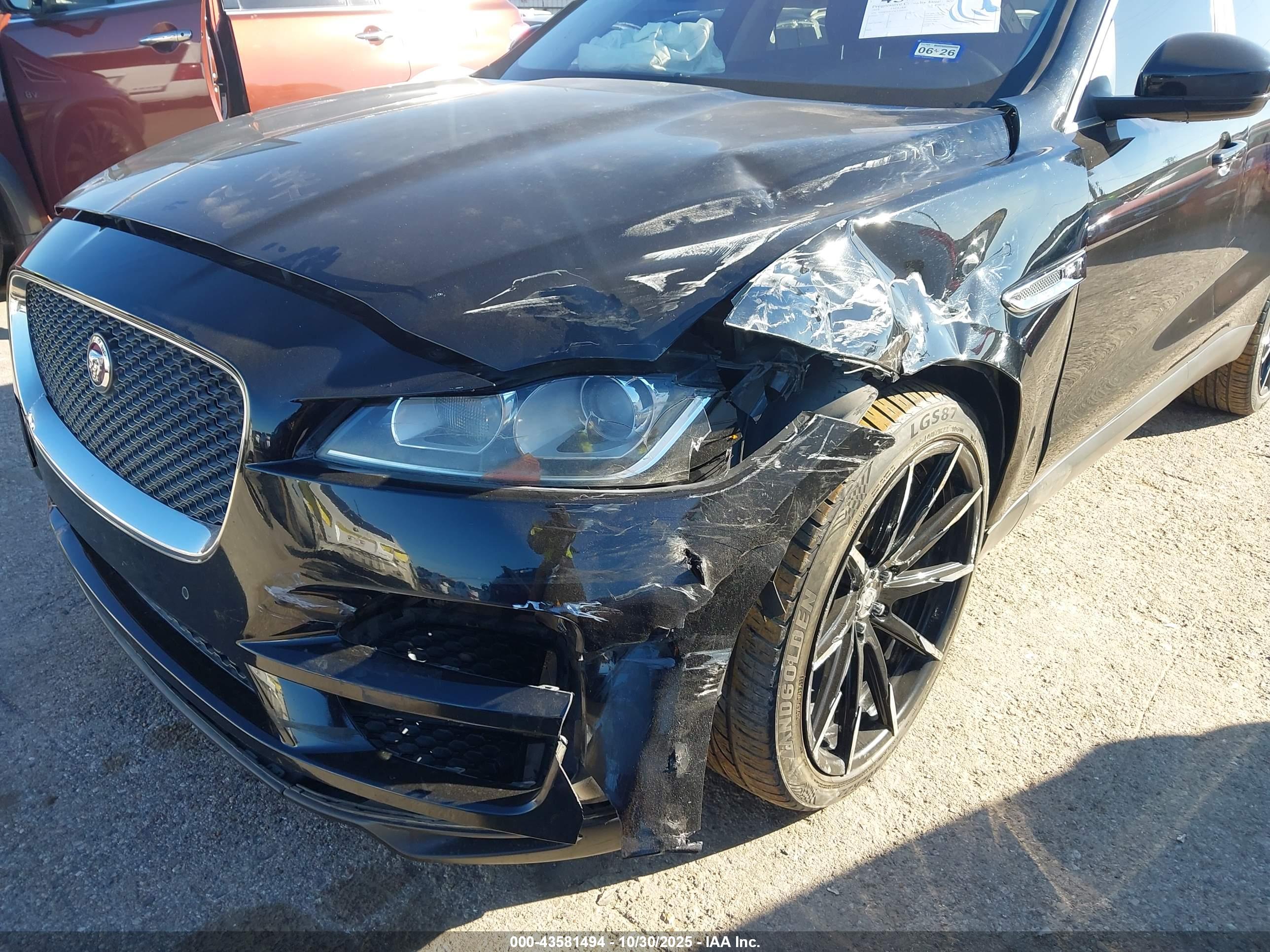 JAGUAR F-PACE image 6