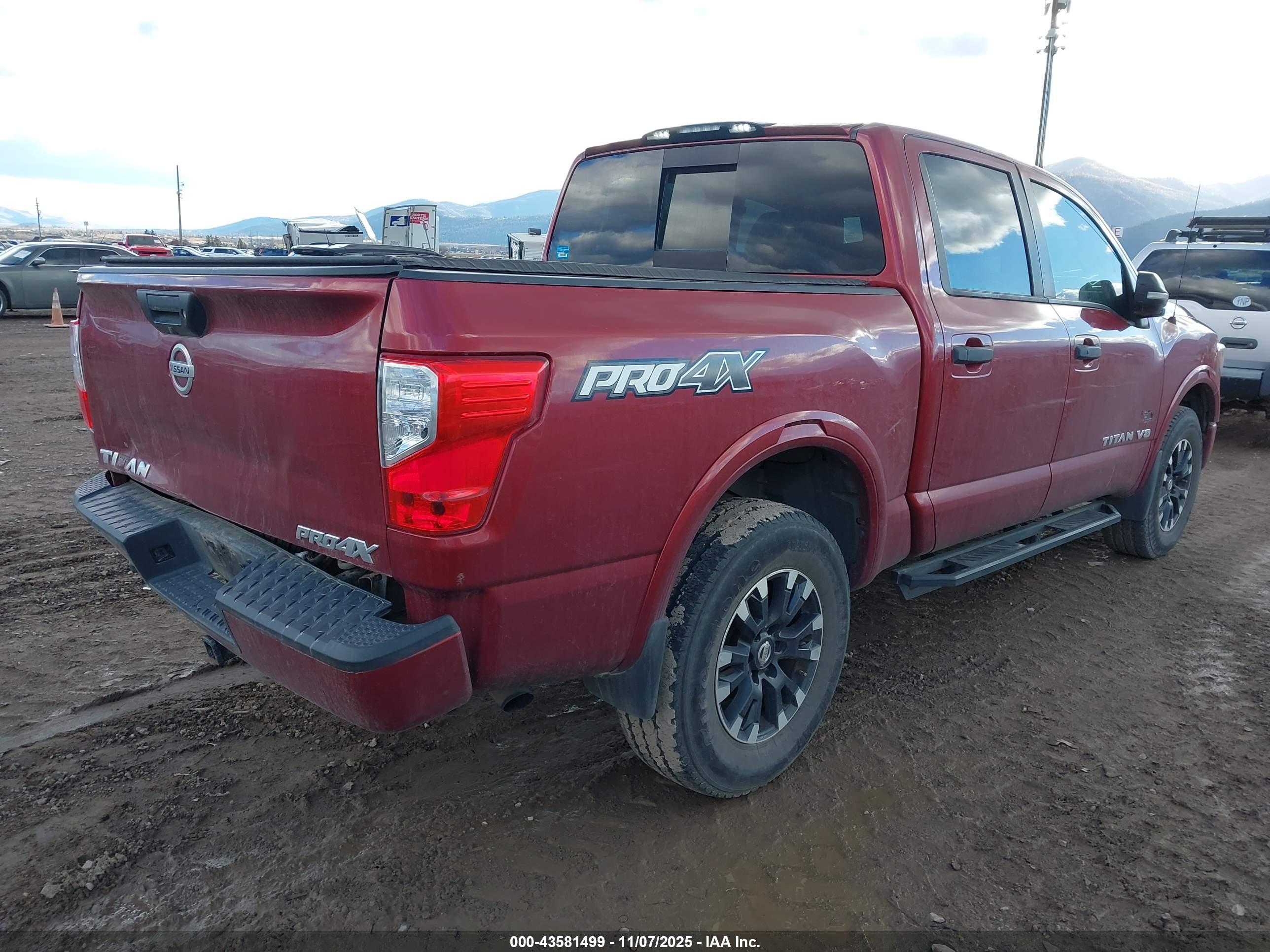 NISSAN TITAN image 4