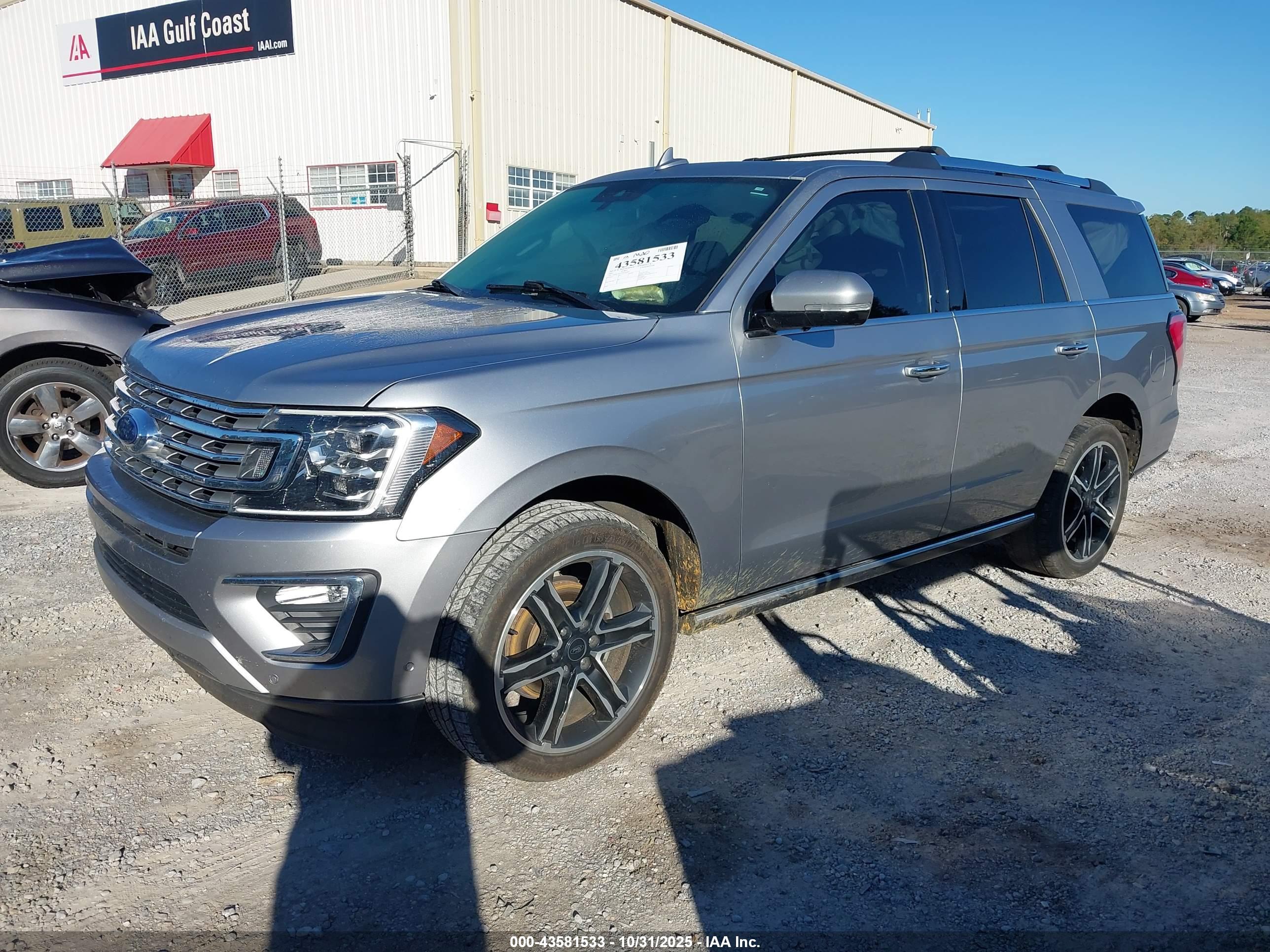 FORD EXPEDITION image 2