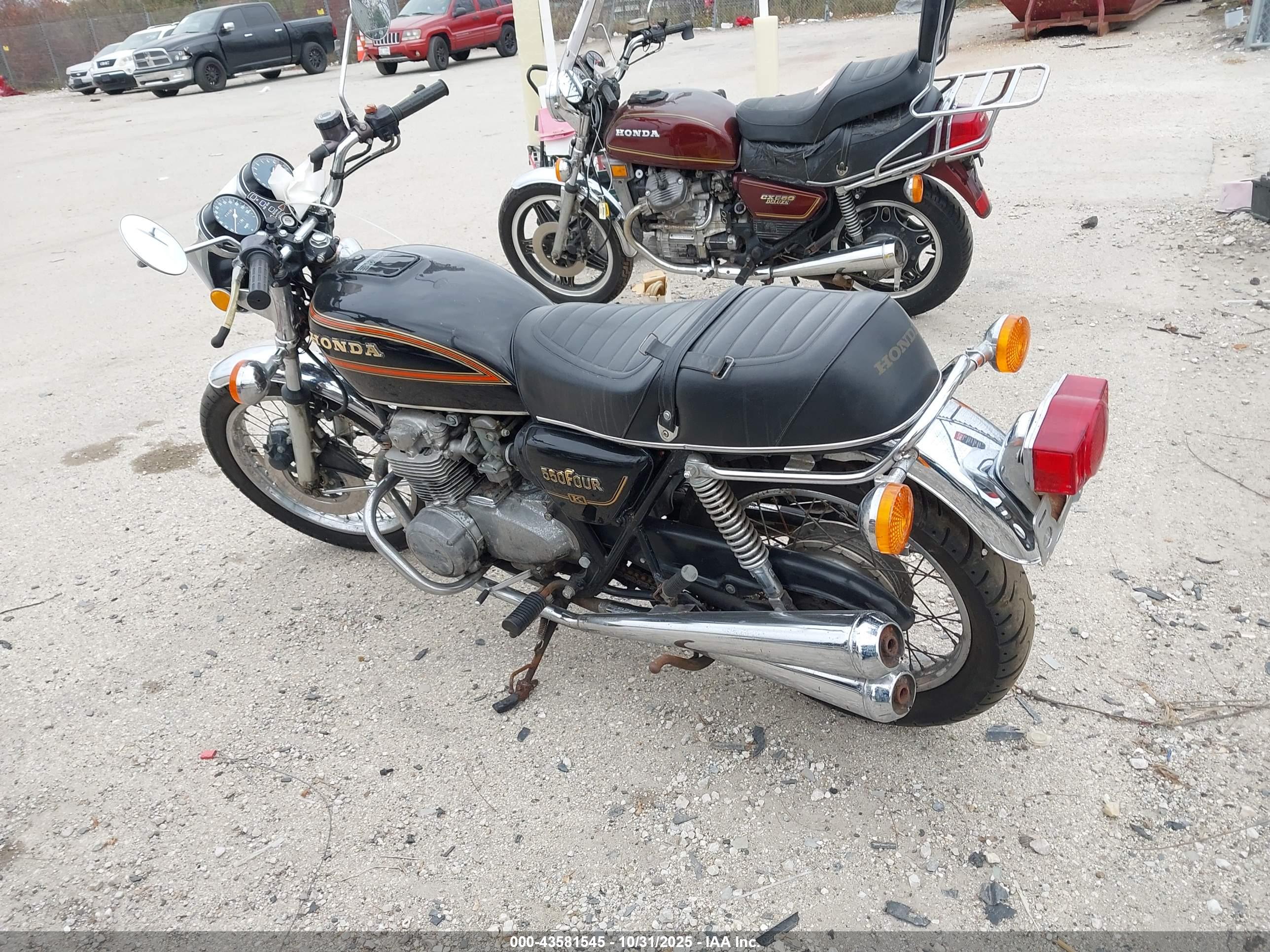 HONDA CB550 image 3