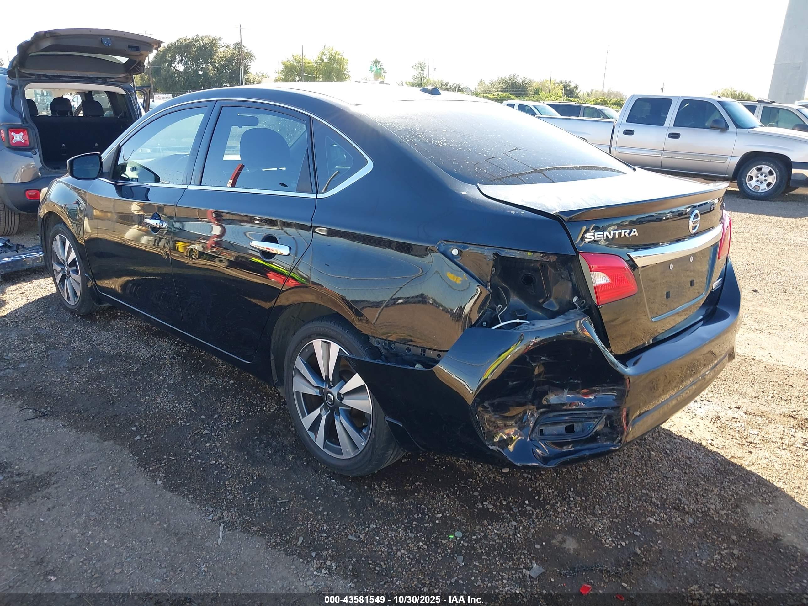 NISSAN SENTRA image 6