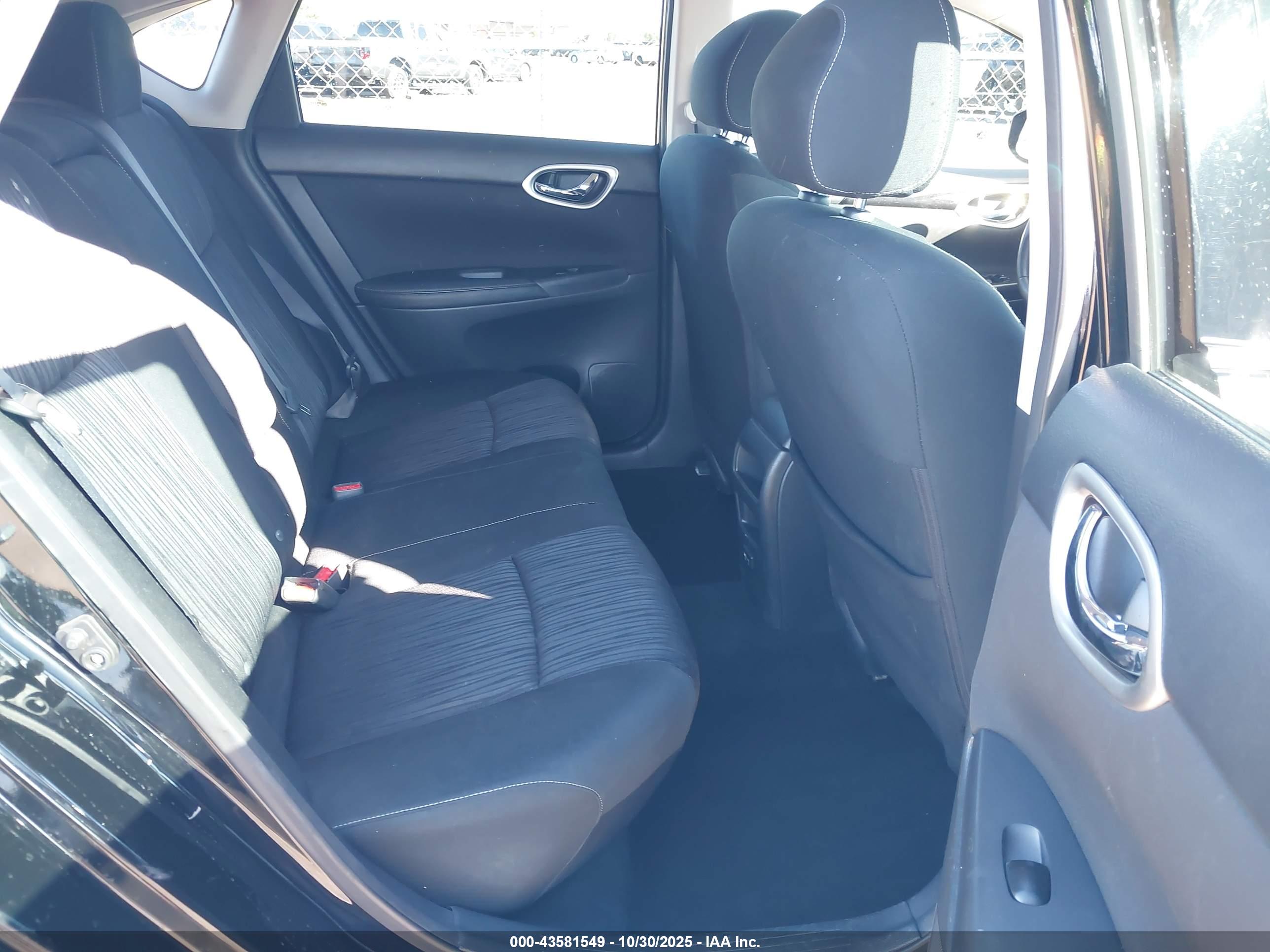NISSAN SENTRA image 8