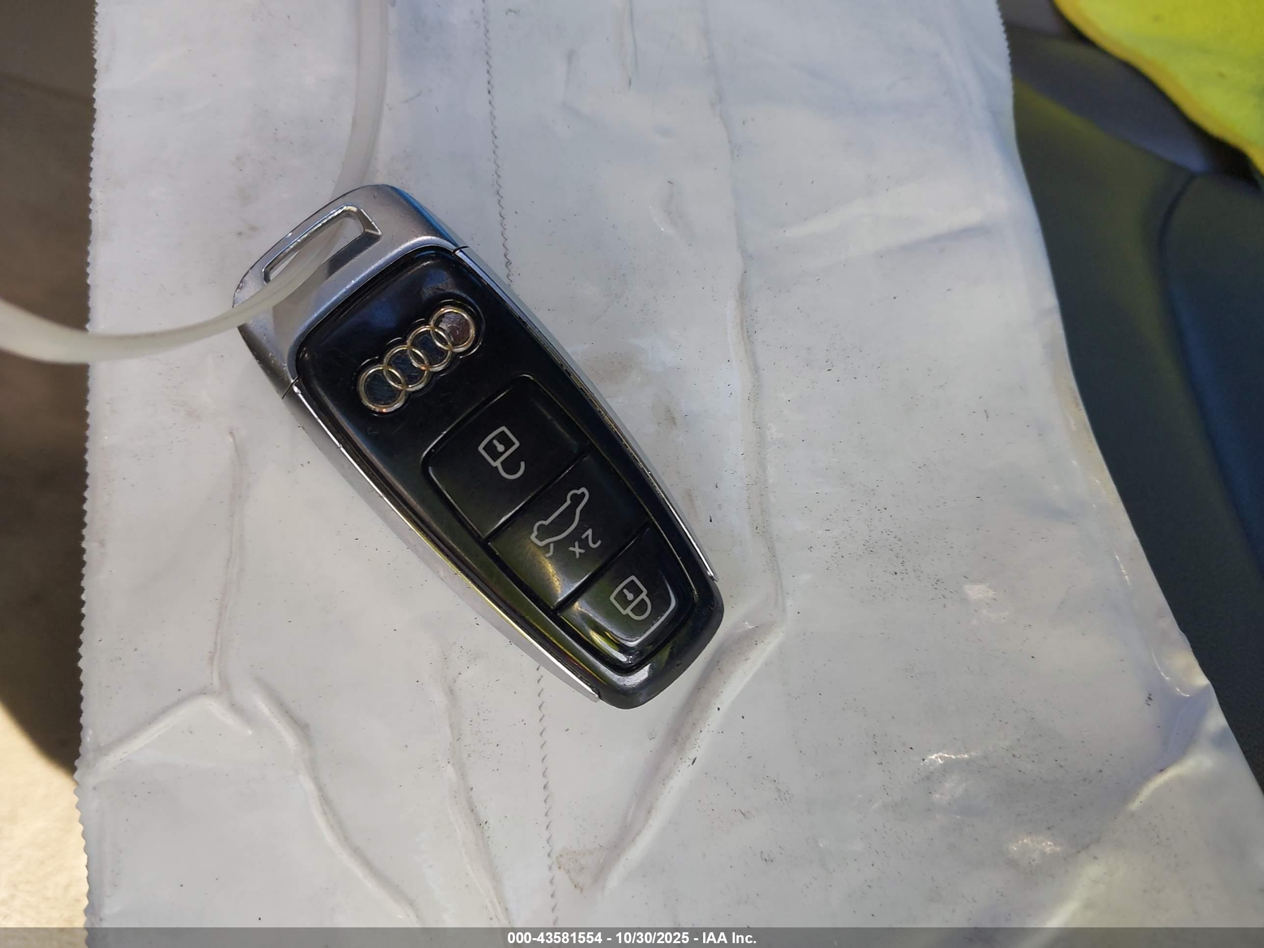 AUDI Q7 image 11