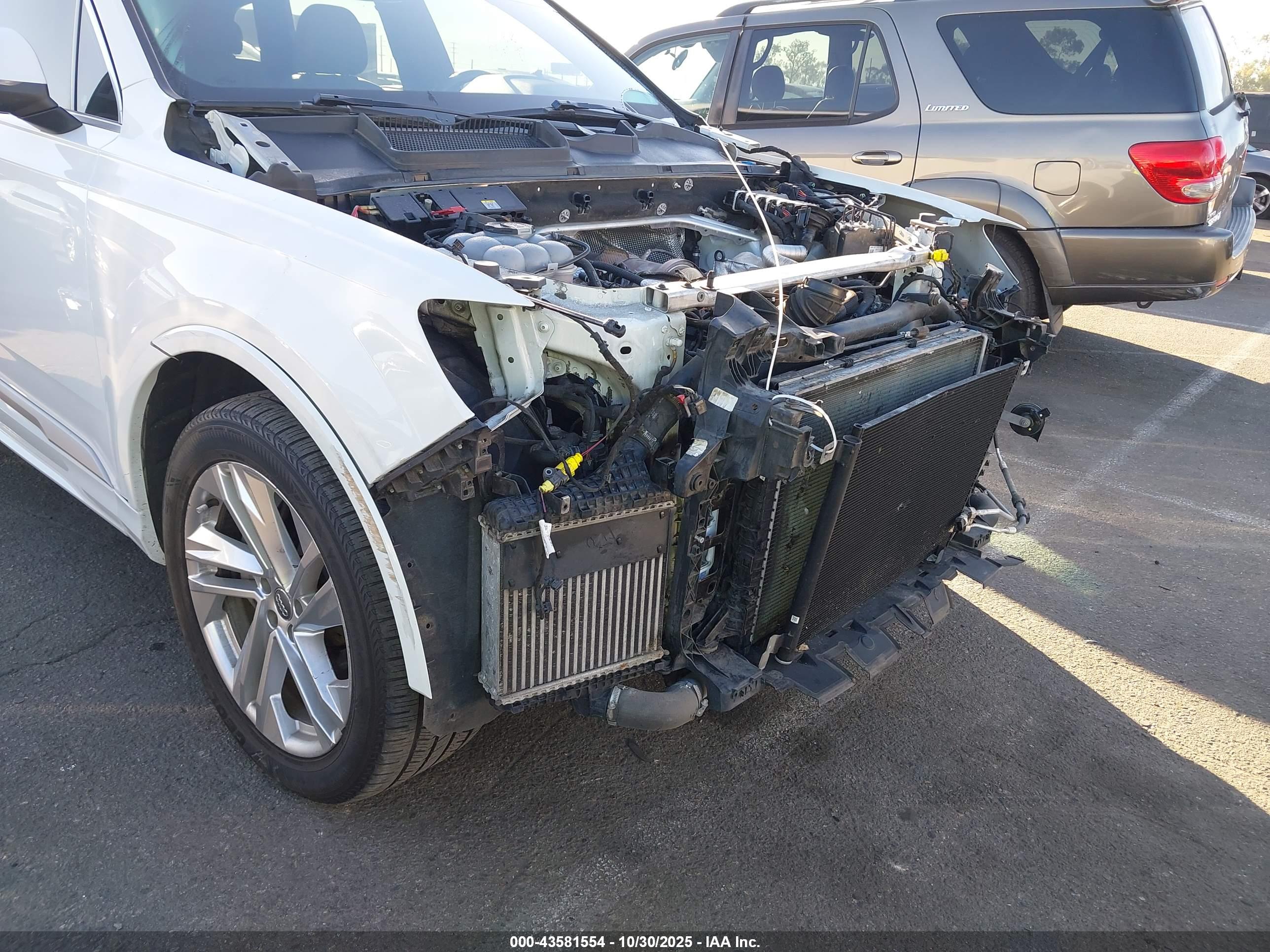 AUDI Q7 image 6