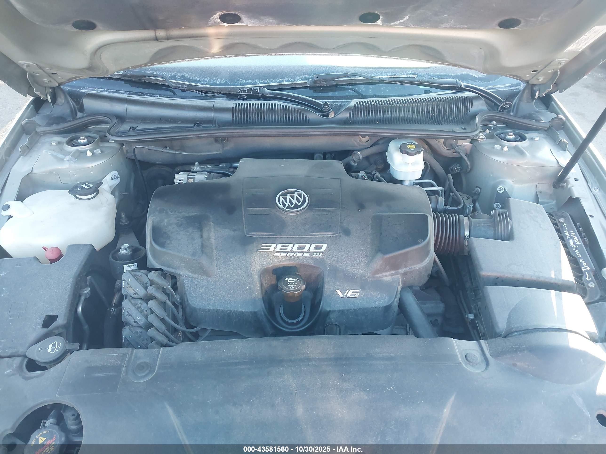 BUICK LUCERNE image 10
