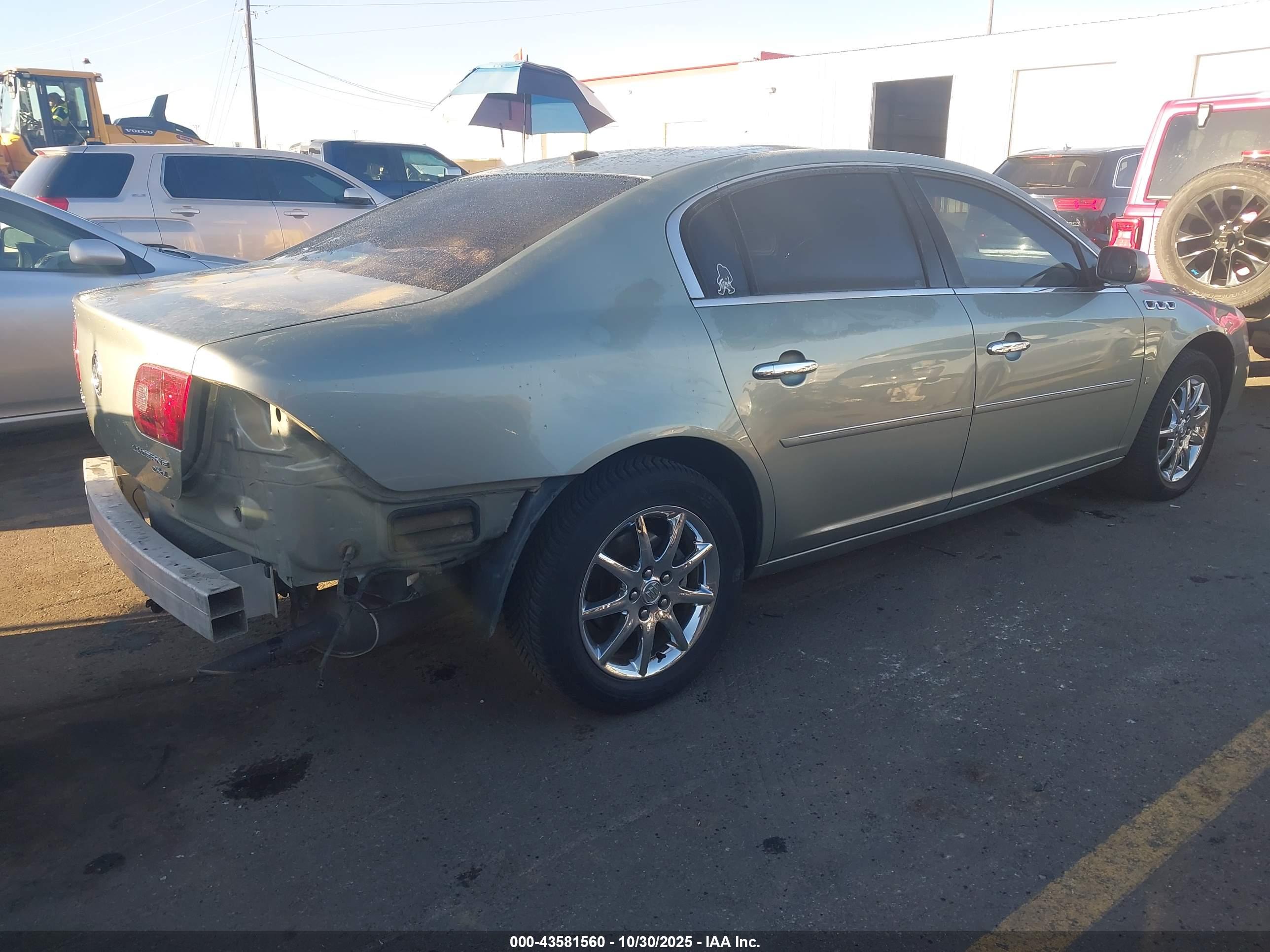 BUICK LUCERNE image 4