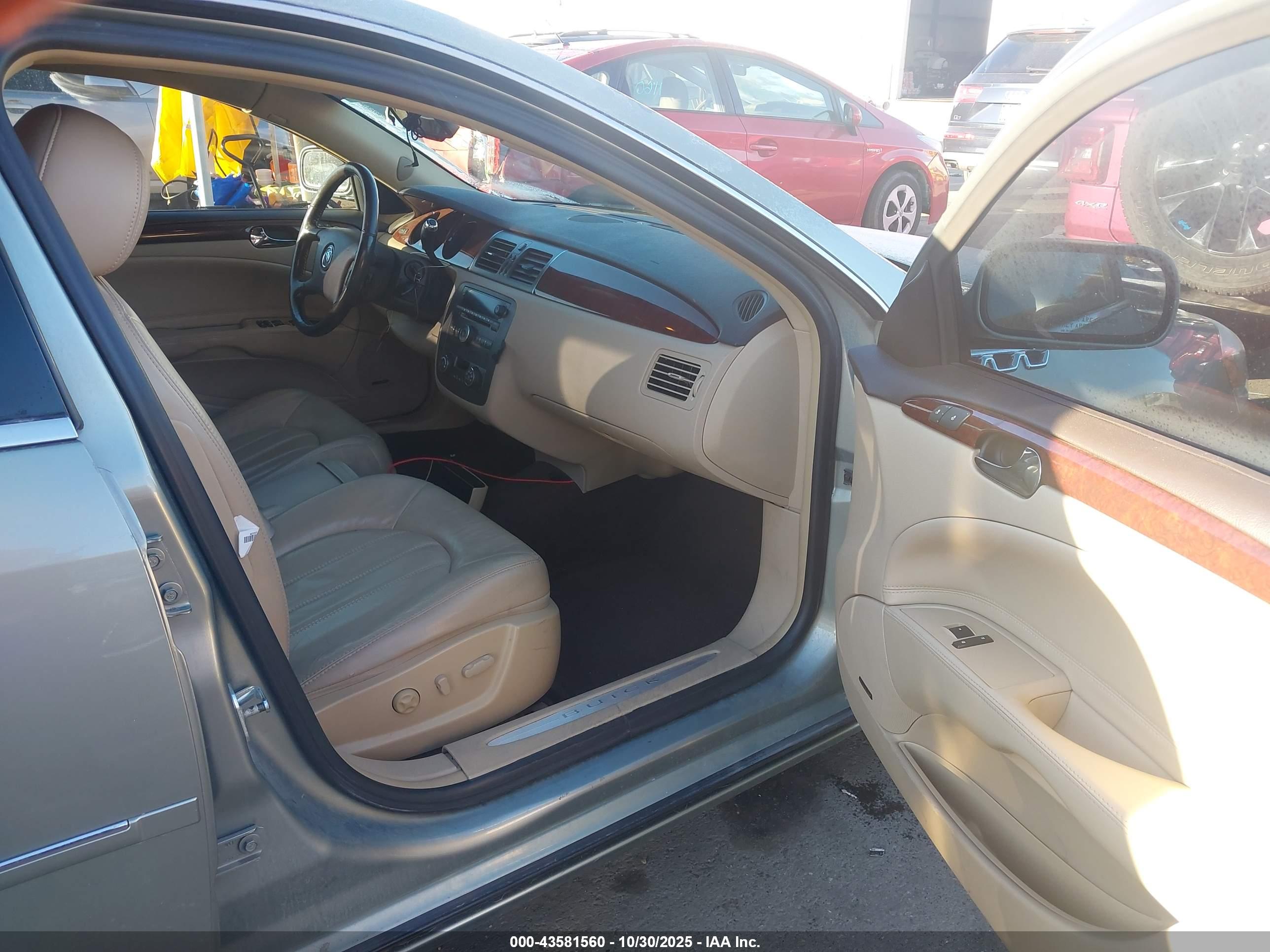 BUICK LUCERNE image 5