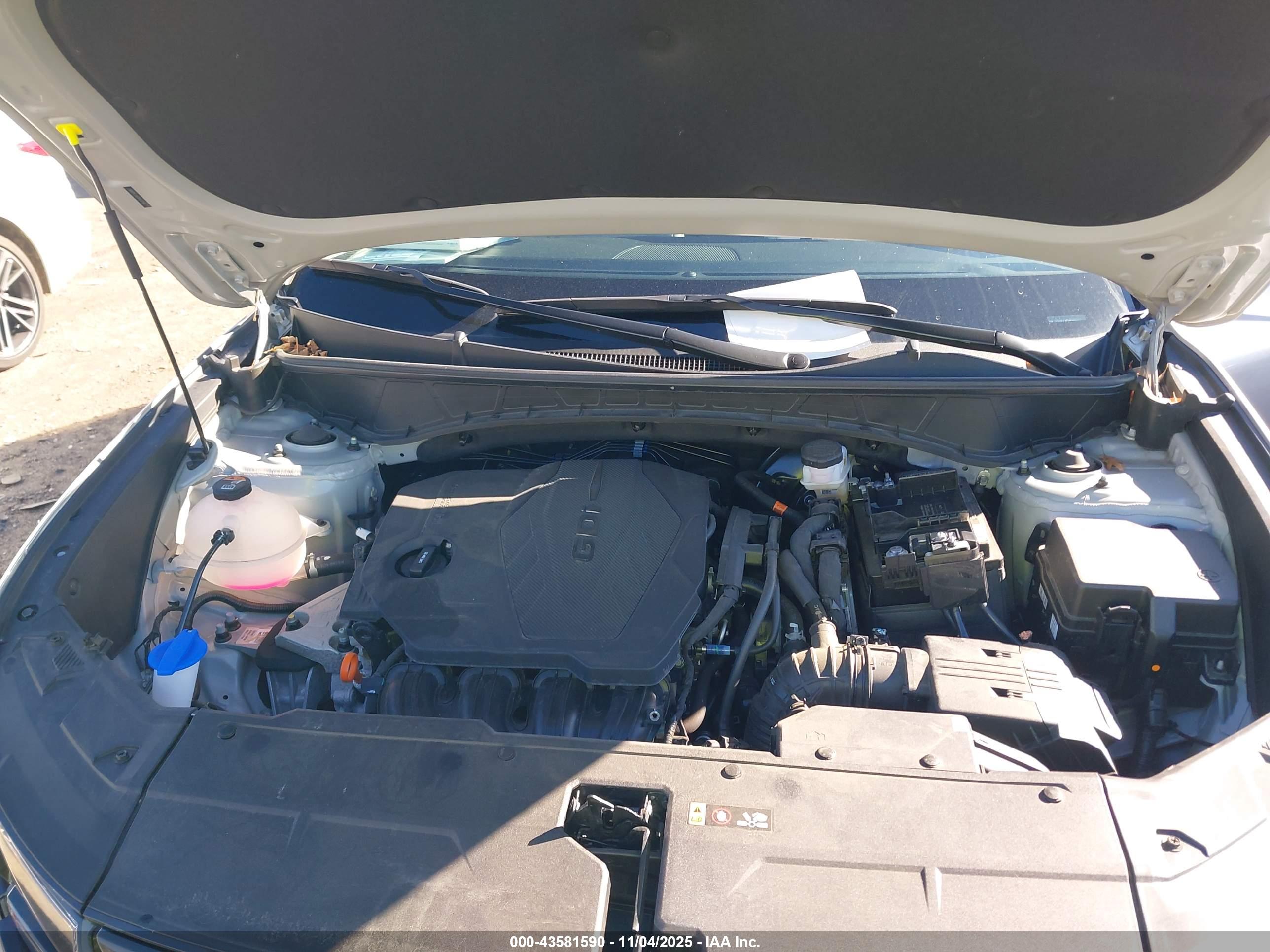 HYUNDAI TUCSON image 10
